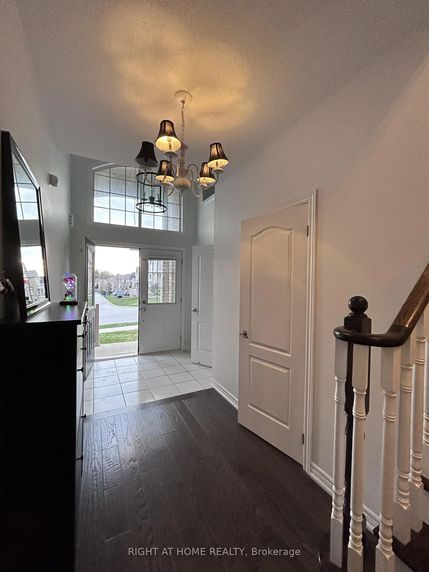 Photo 2 of 438 Kwapis Boulevard, Newmarket, Woodland Hill — HOMEH
