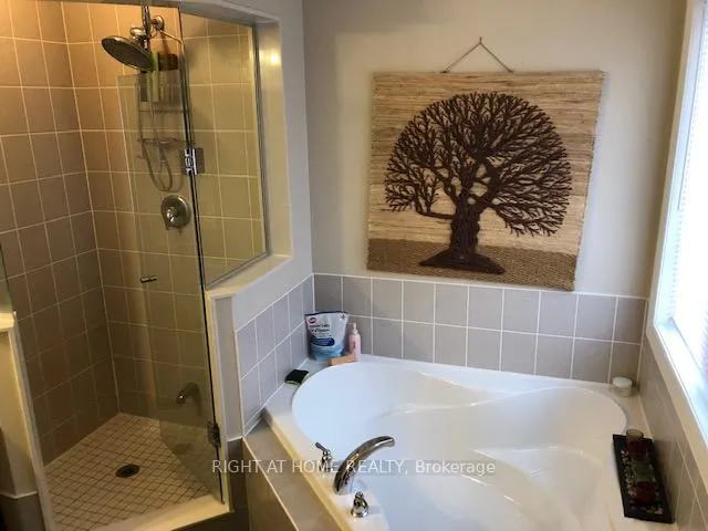 Photo 22 of 438 Kwapis Boulevard, Newmarket, Woodland Hill — HOMEH