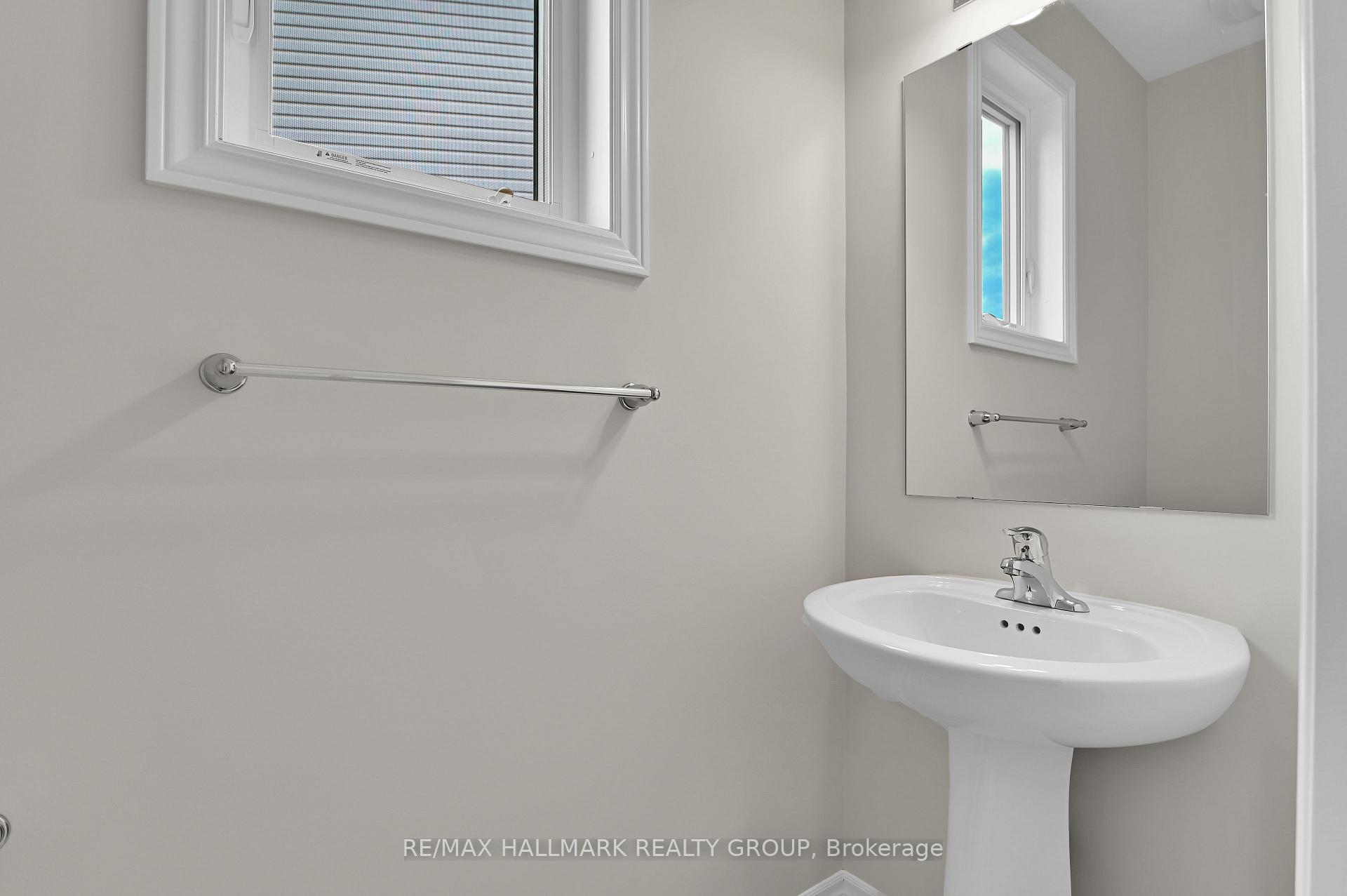 Photo 5 of 938 Socca Crescent, Ottawa, Notting Hill/Summerside — HOMEH