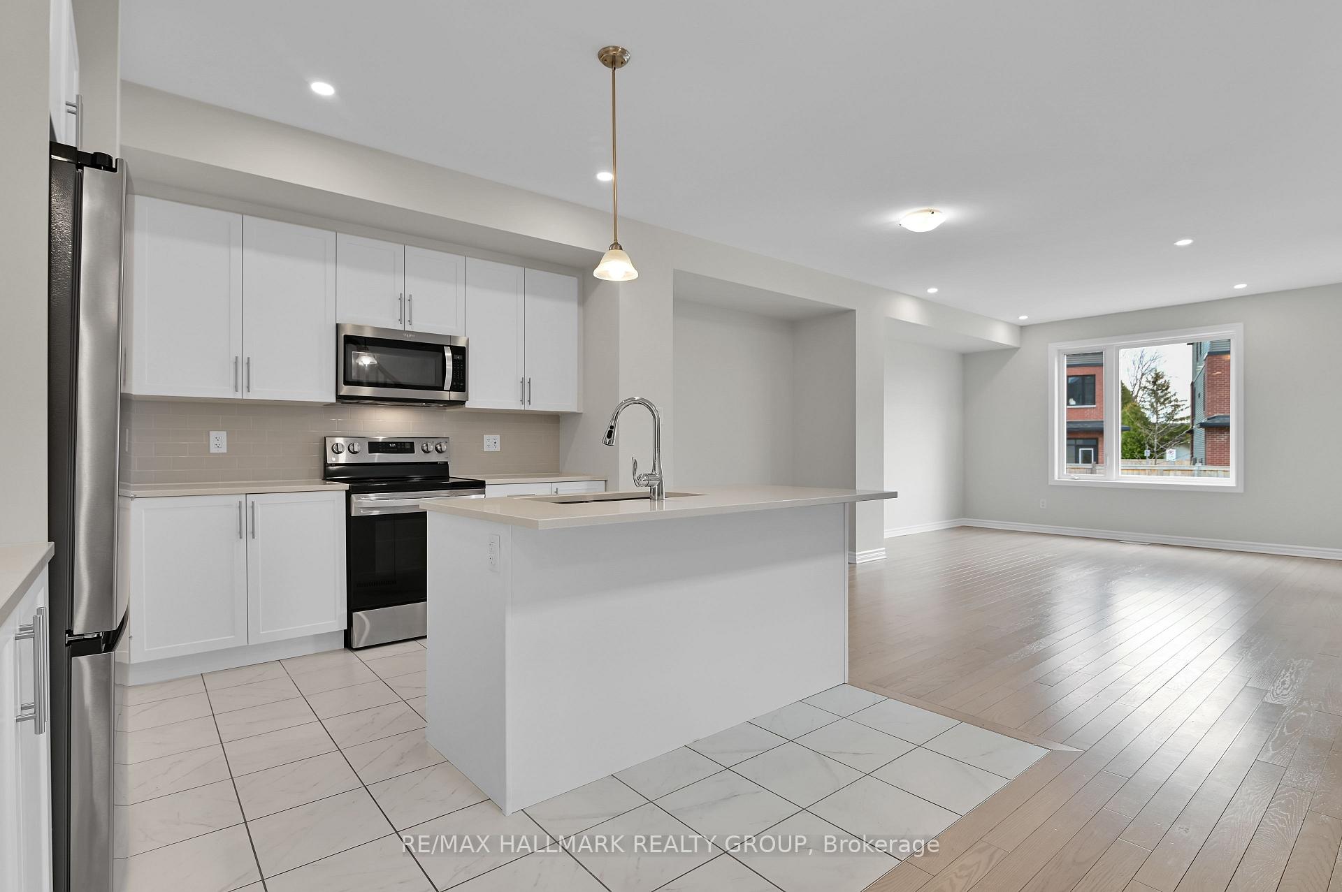 Photo 6 of 938 Socca Crescent, Ottawa, Notting Hill/Summerside — HOMEH