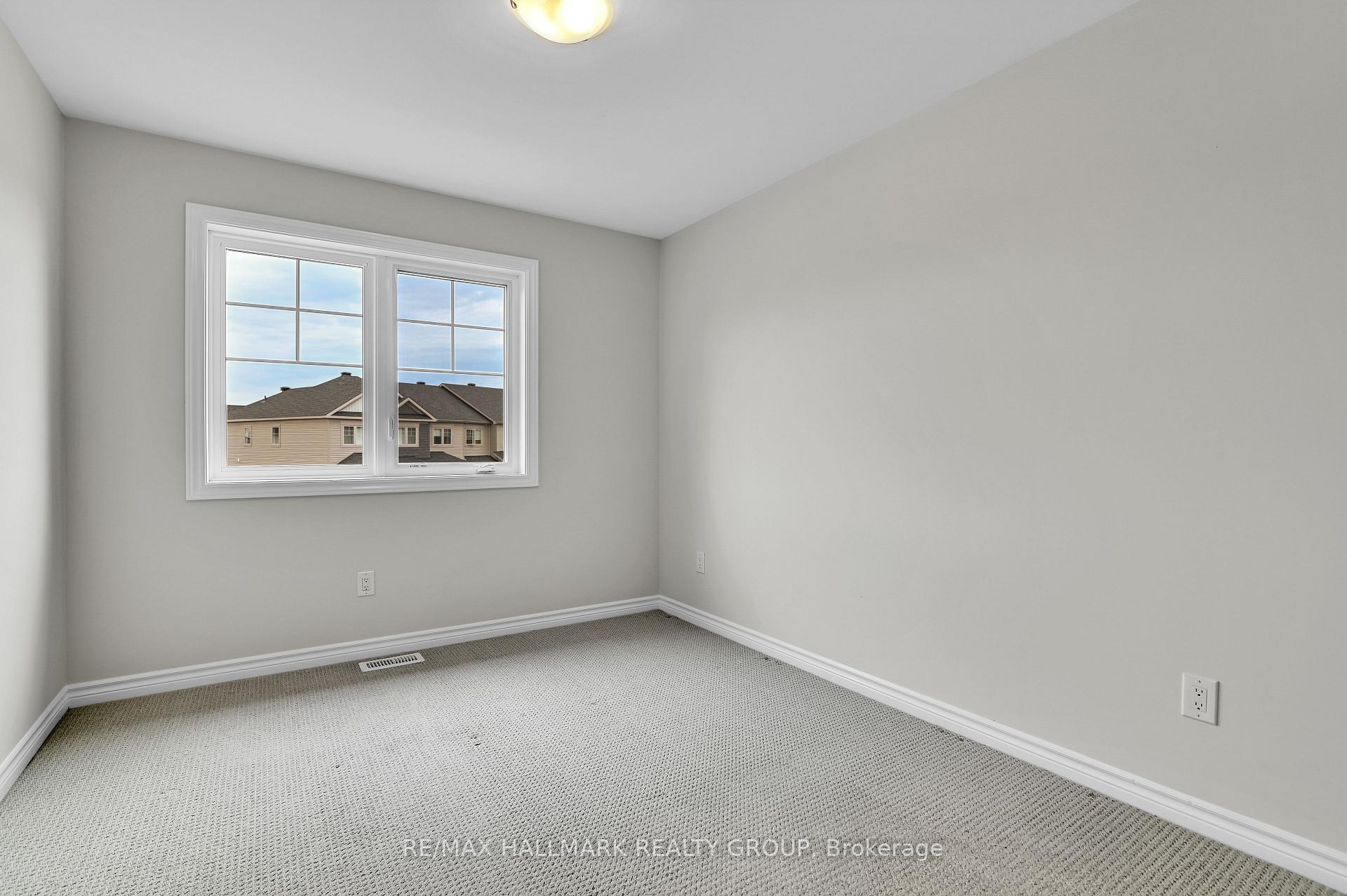 Photo 24 of 938 Socca Crescent, Ottawa, Notting Hill/Summerside — HOMEH