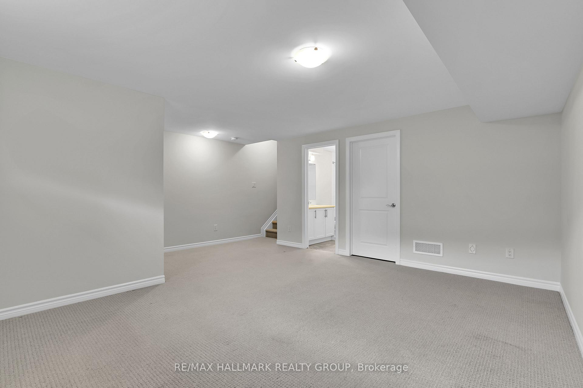 Photo 32 of 938 Socca Crescent, Ottawa, Notting Hill/Summerside — HOMEH