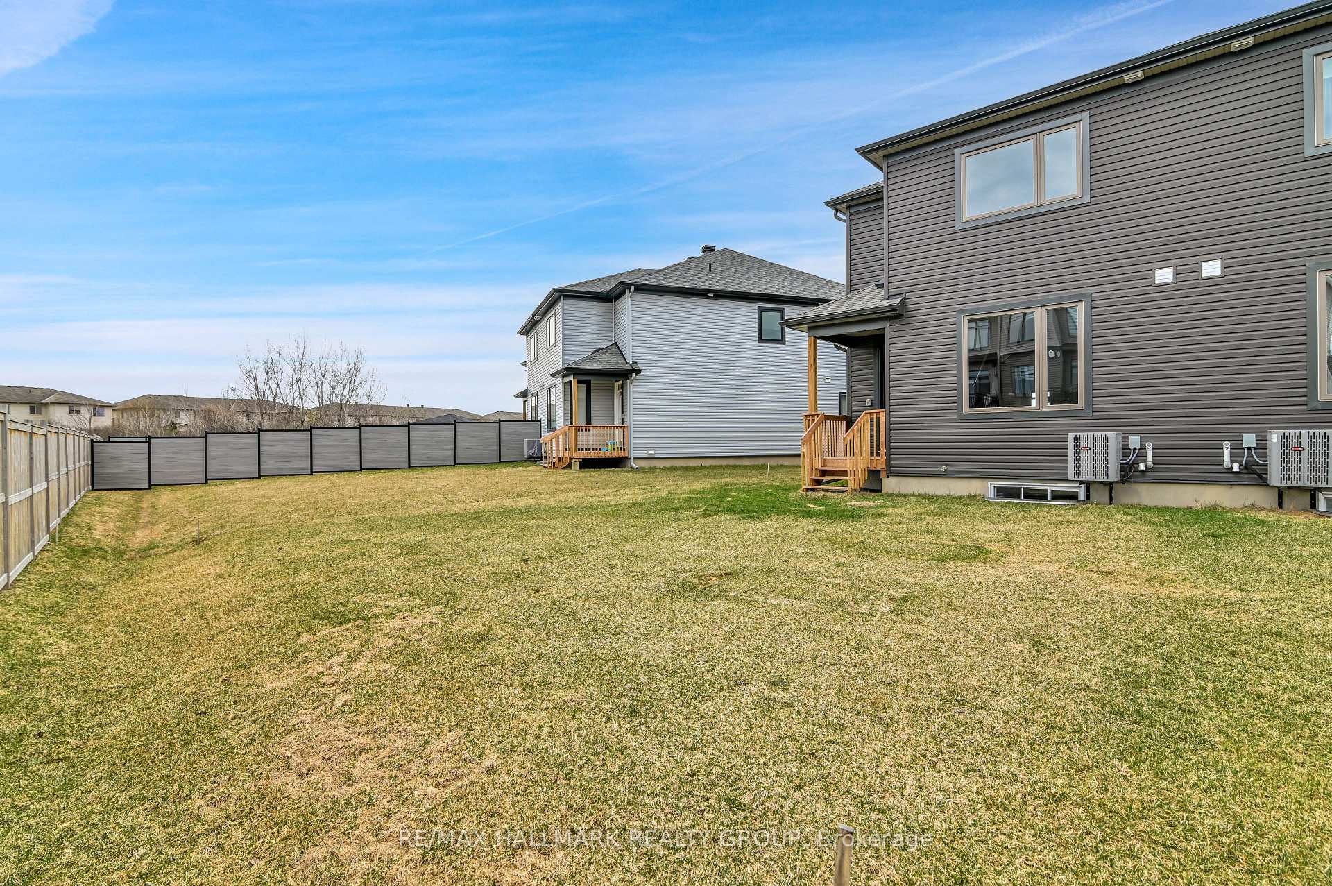 Photo 37 of 938 Socca Crescent, Ottawa, Notting Hill/Summerside — HOMEH