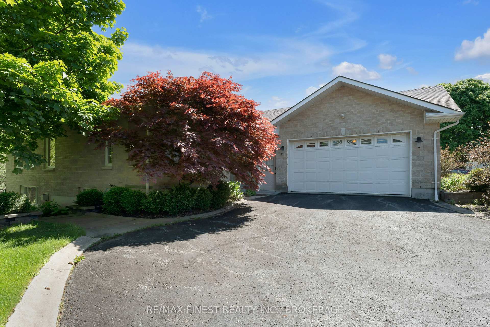 Photo 2 of 420 Malabar Drive, Kingston, East Gardiners Rd — HOMEH