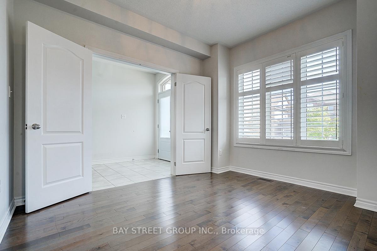 Photo 5 of 852 William Lee Avenue, Oshawa, Taunton — HOMEH