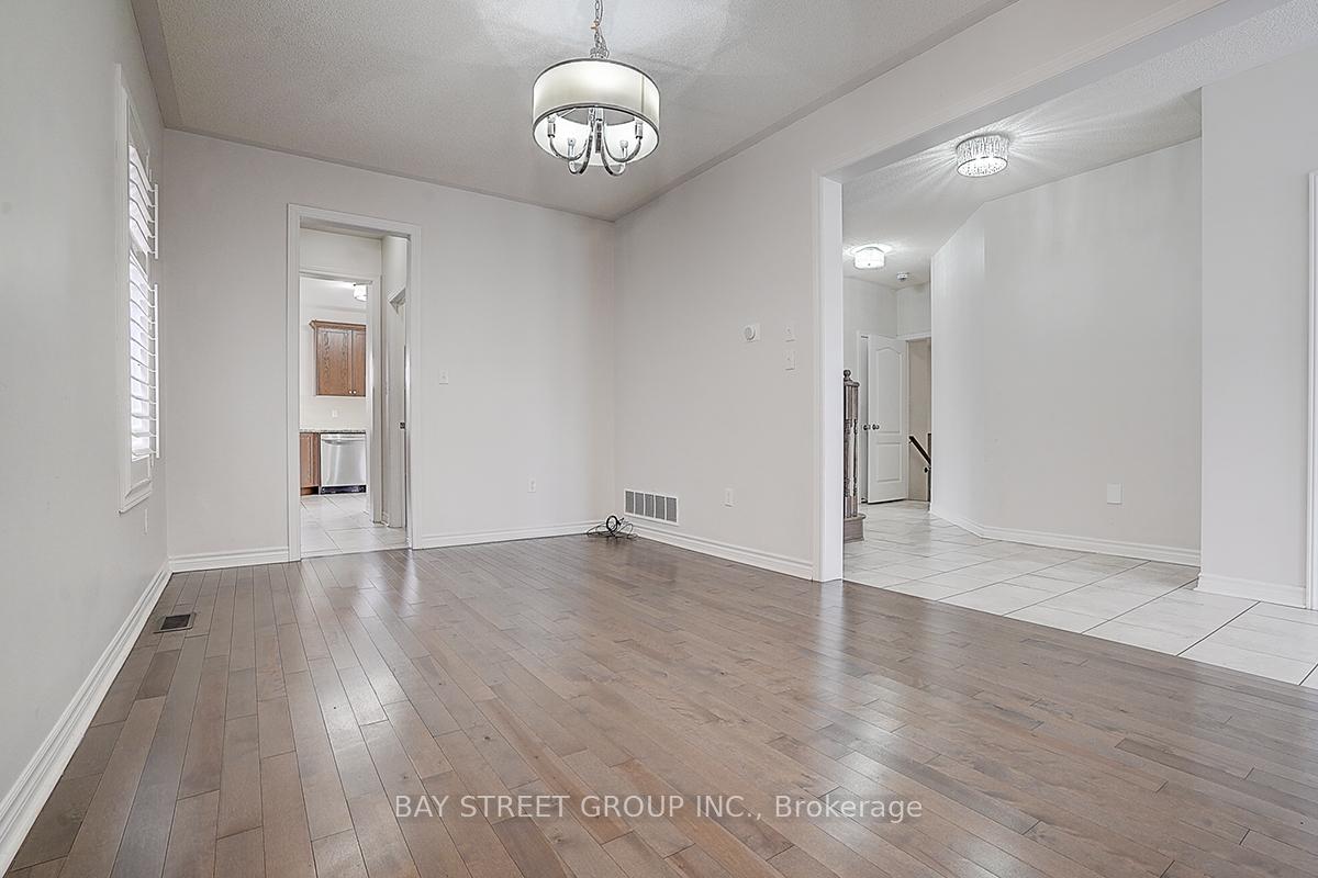 Photo 9 of 852 William Lee Avenue, Oshawa, Taunton — HOMEH