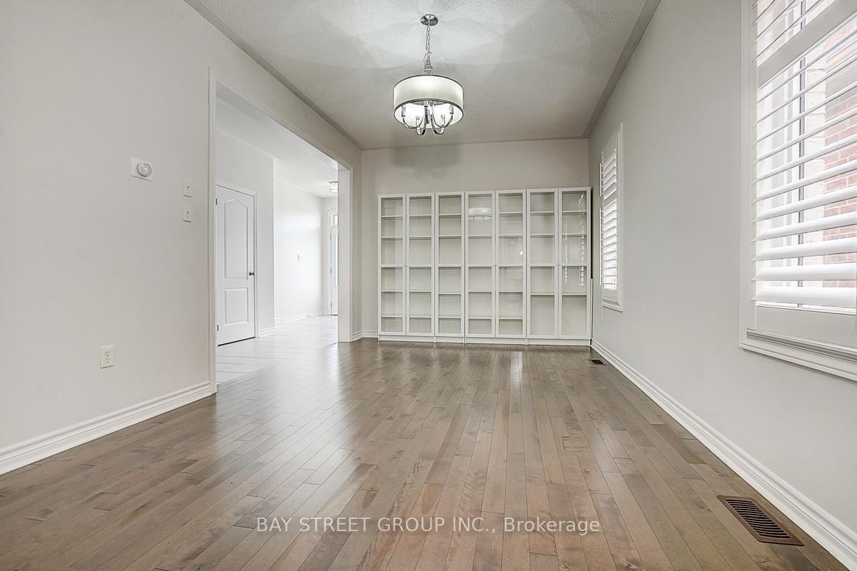 Photo 10 of 852 William Lee Avenue, Oshawa, Taunton — HOMEH