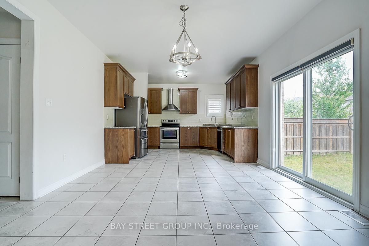 Photo 15 of 852 William Lee Avenue, Oshawa, Taunton — HOMEH