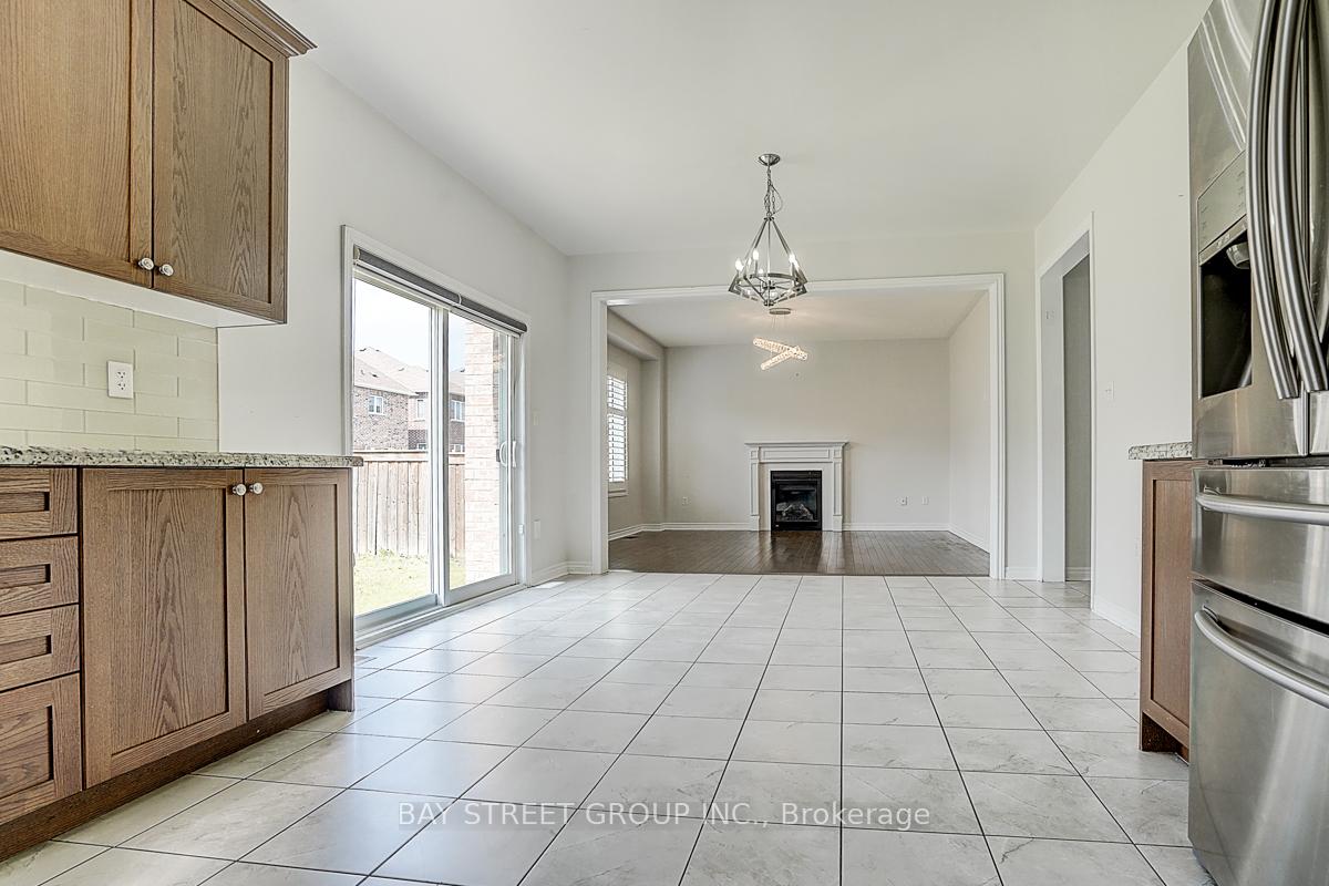 Photo 18 of 852 William Lee Avenue, Oshawa, Taunton — HOMEH