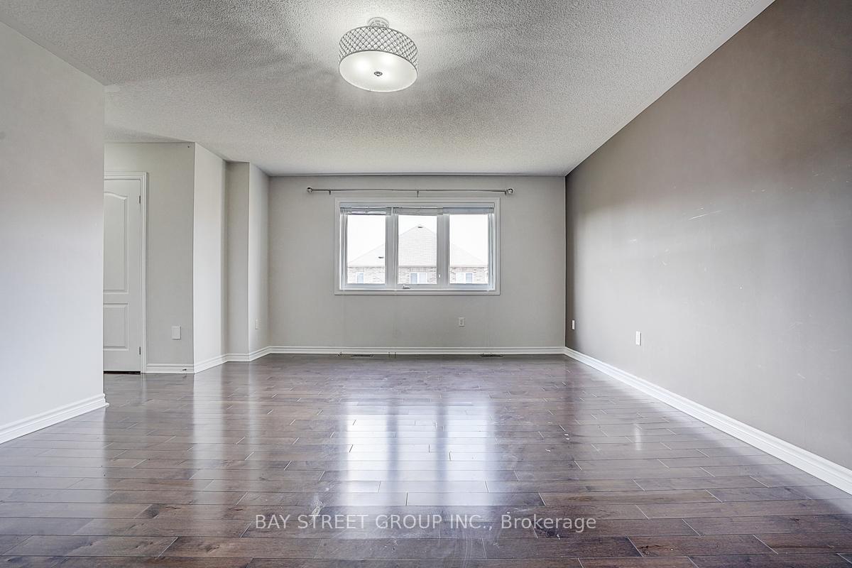 Photo 24 of 852 William Lee Avenue, Oshawa, Taunton — HOMEH