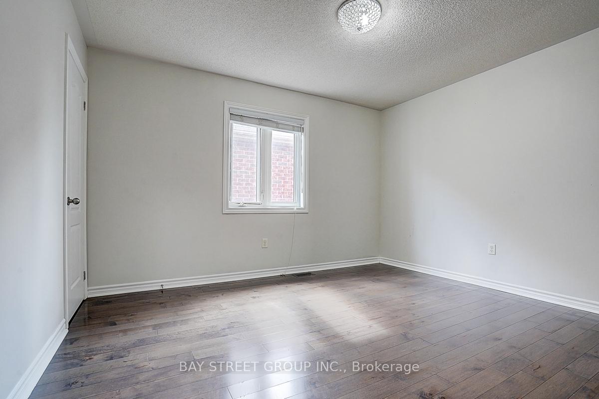 Photo 32 of 852 William Lee Avenue, Oshawa, Taunton — HOMEH