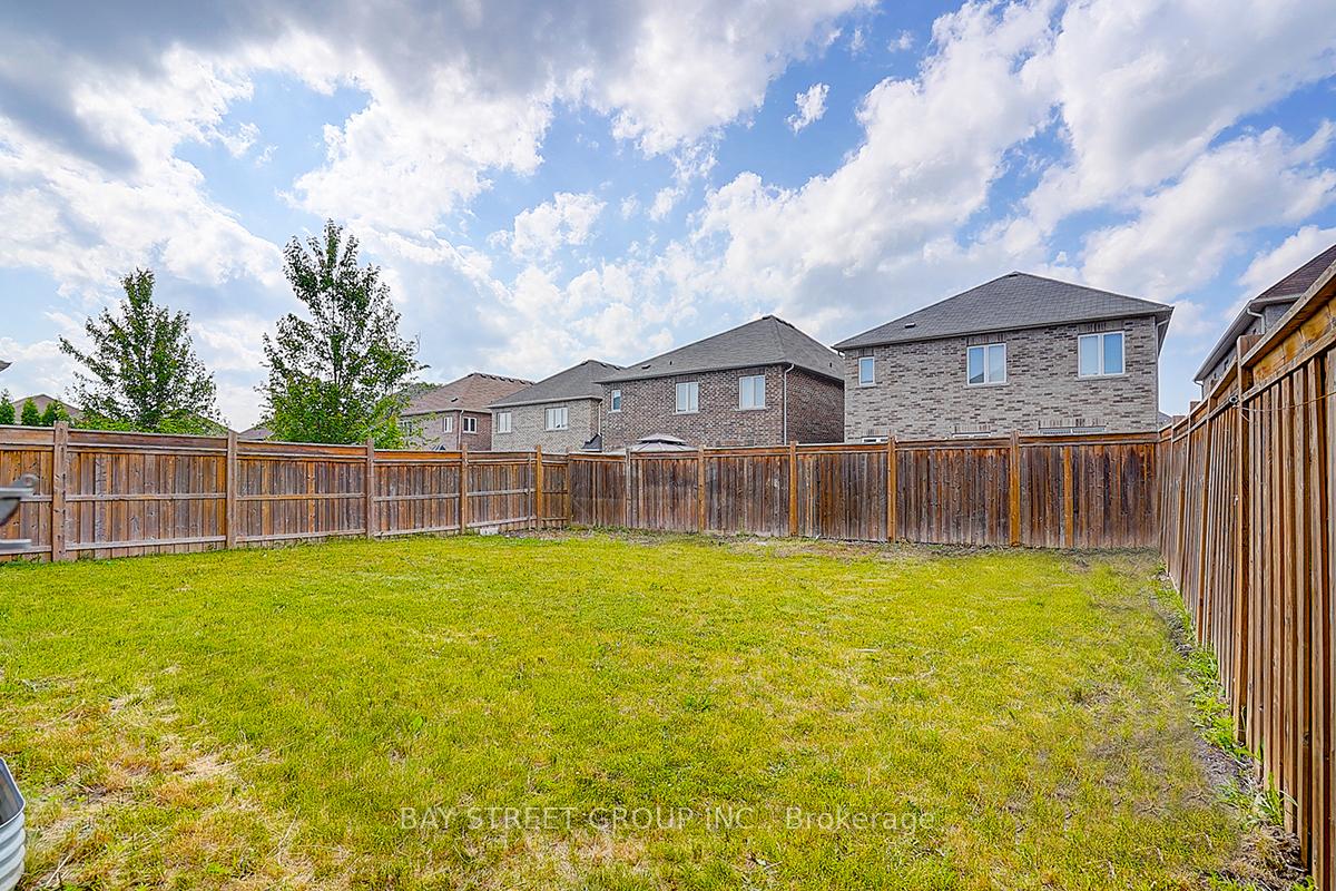 Photo 34 of 852 William Lee Avenue, Oshawa, Taunton — HOMEH