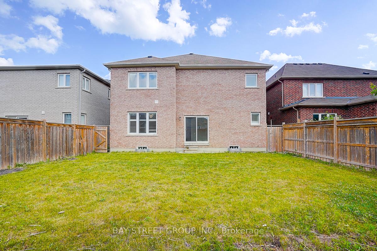 Photo 35 of 852 William Lee Avenue, Oshawa, Taunton — HOMEH