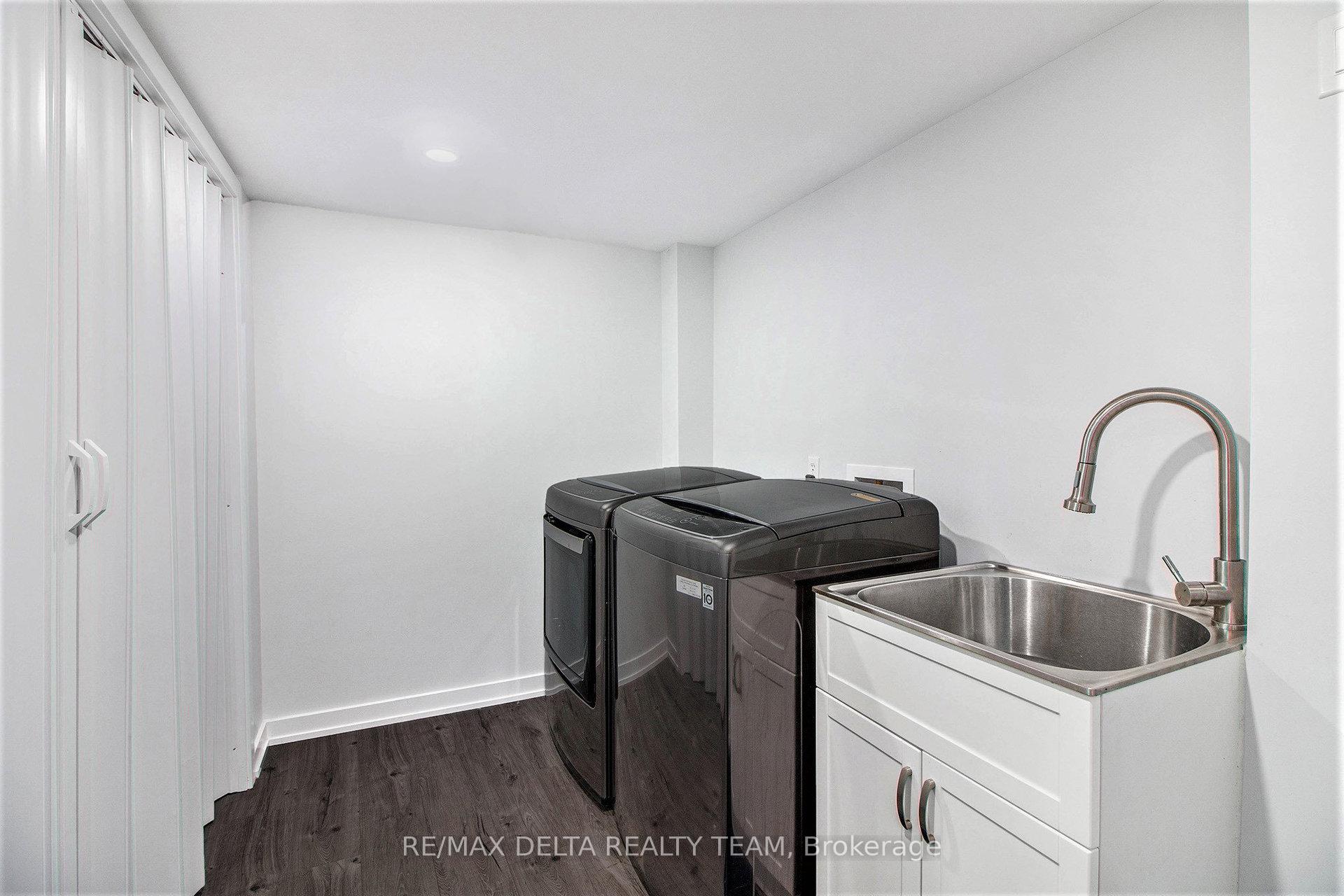Photo 12 of 1833 Hialeah Drive, Ottawa, Fallingbrook/Gardenway South — HOMEH