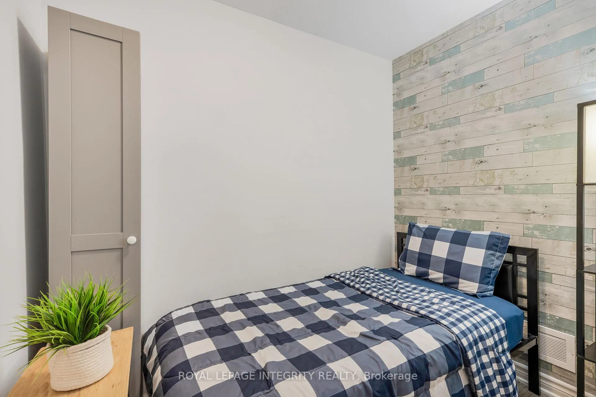 Photo 5 of 125 Chaperal Private, Ottawa, Avalon West — HOMEH