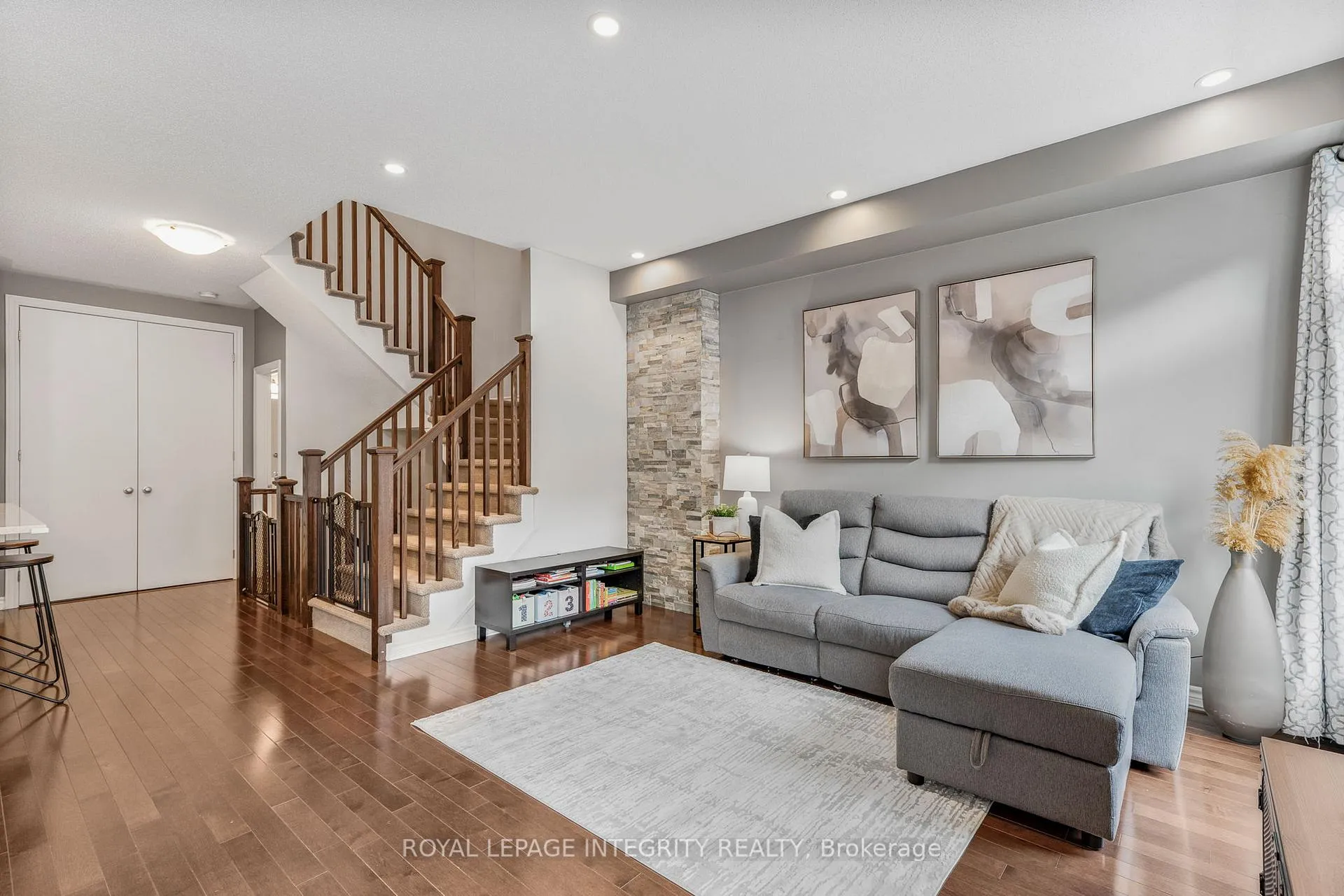 Photo 8 of 125 Chaperal Private, Ottawa, Avalon West — HOMEH
