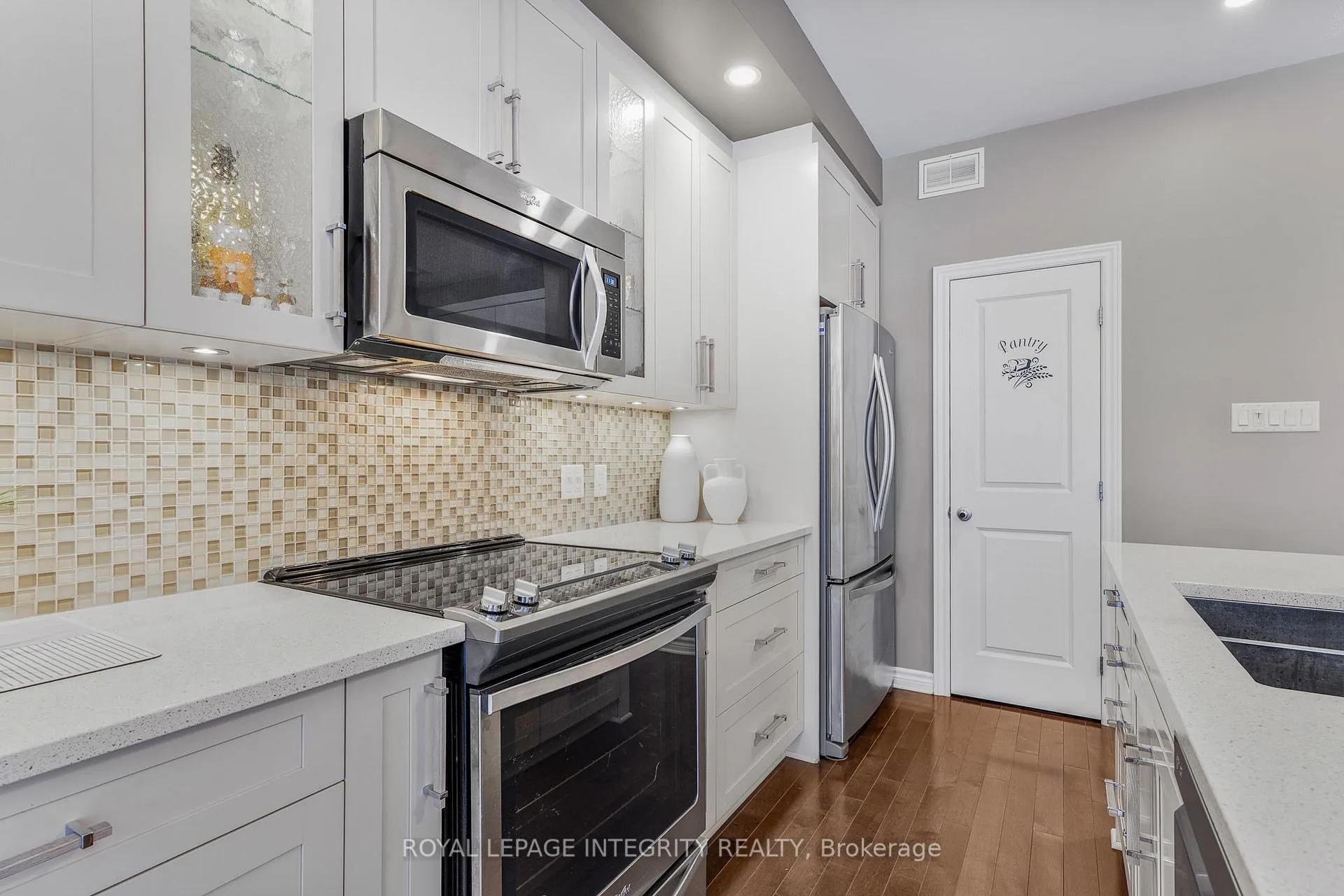 Photo 16 of 125 Chaperal Private, Ottawa, Avalon West — HOMEH