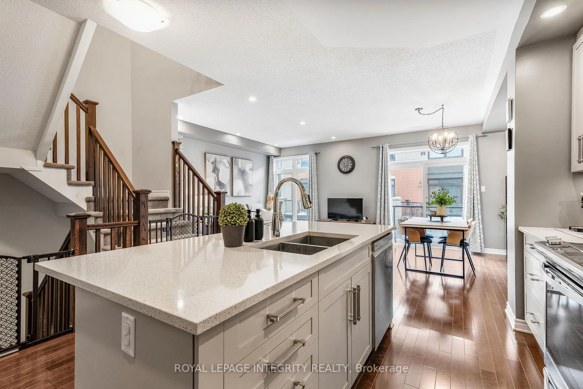 Photo 17 of 125 Chaperal Private, Ottawa, Avalon West — HOMEH
