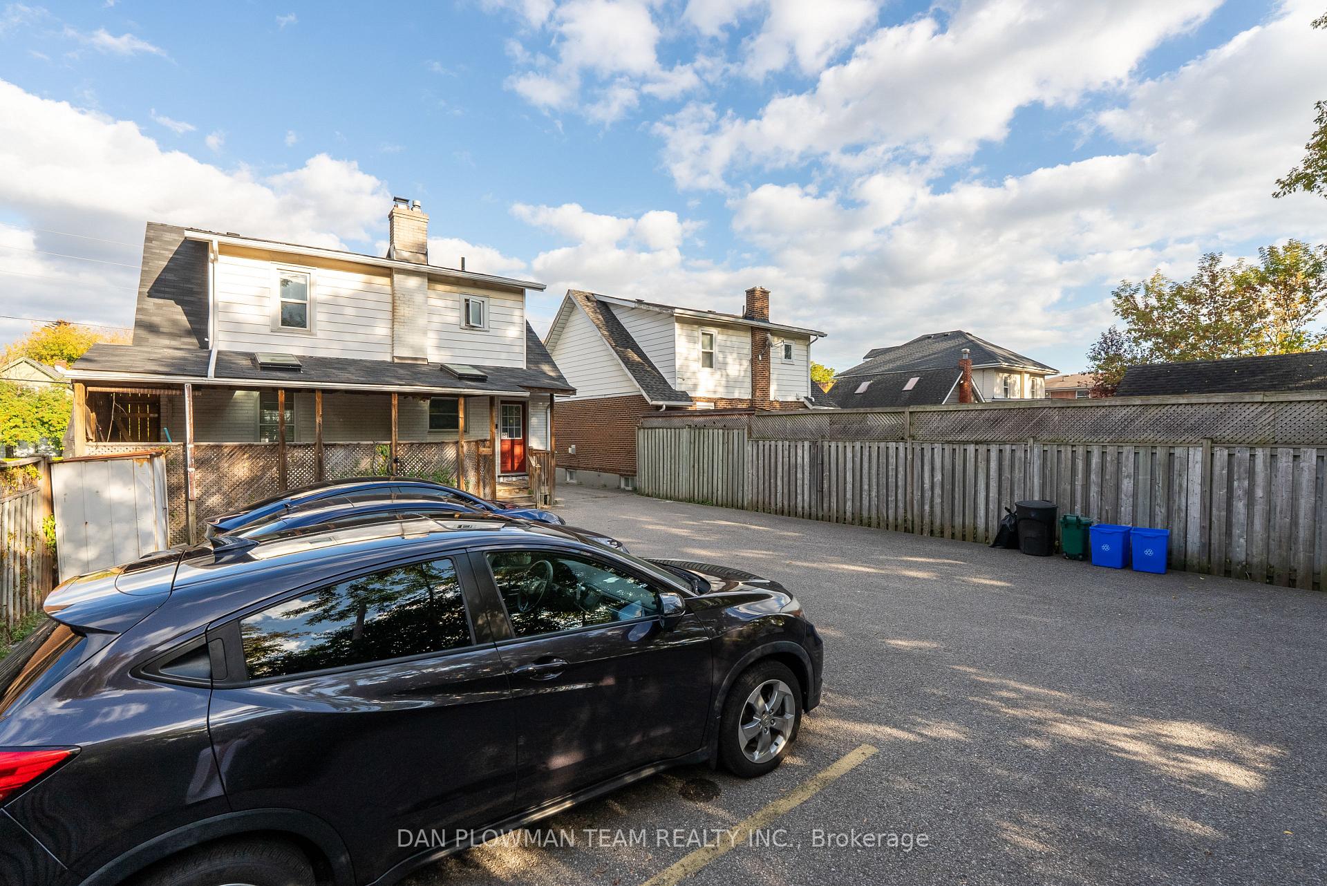 Front of 62 Park Road S
