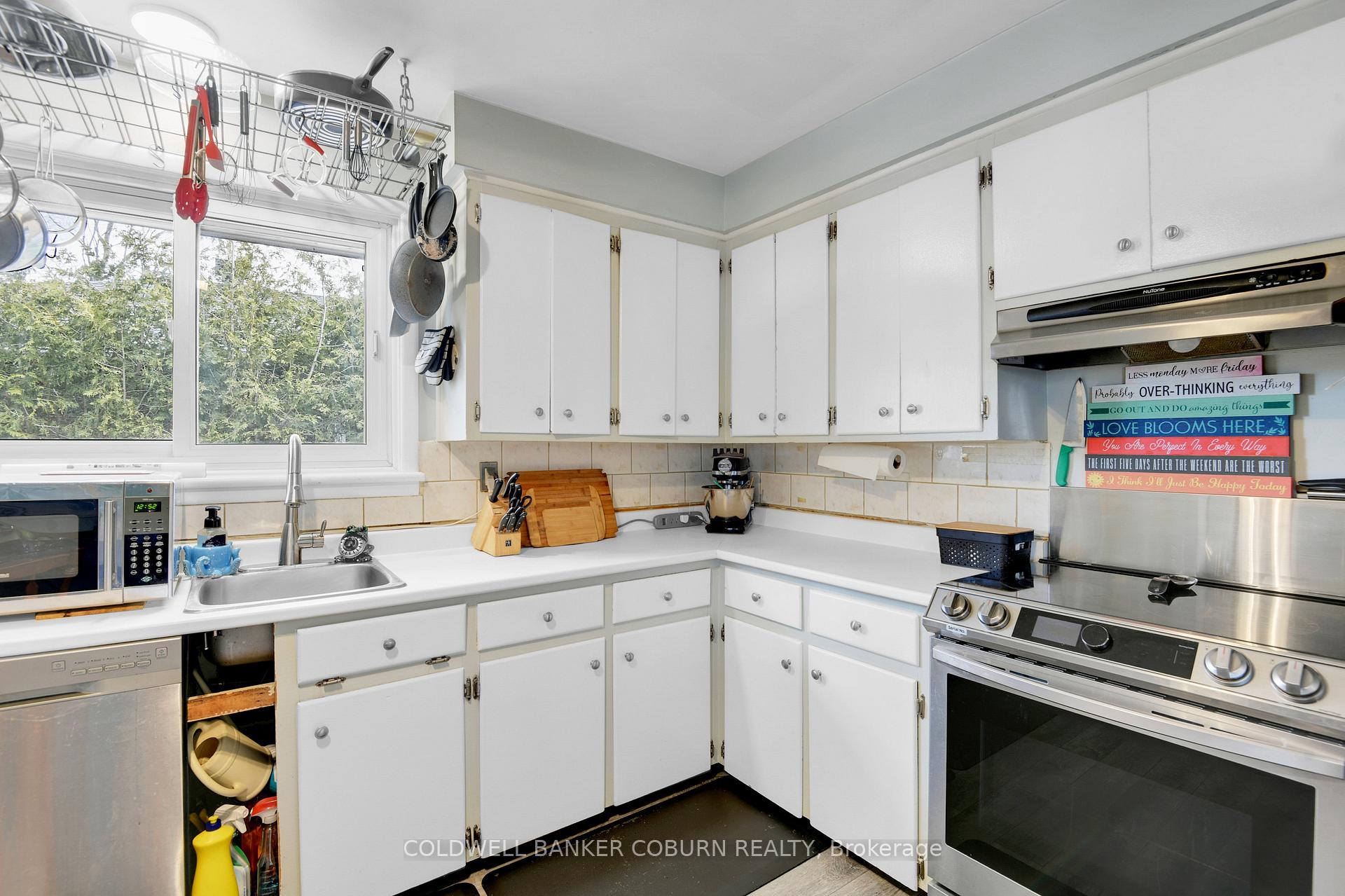 Photo 10 of 414 - 416 Presland Road, Ottawa, Overbrook/Castle Heights — HOMEH