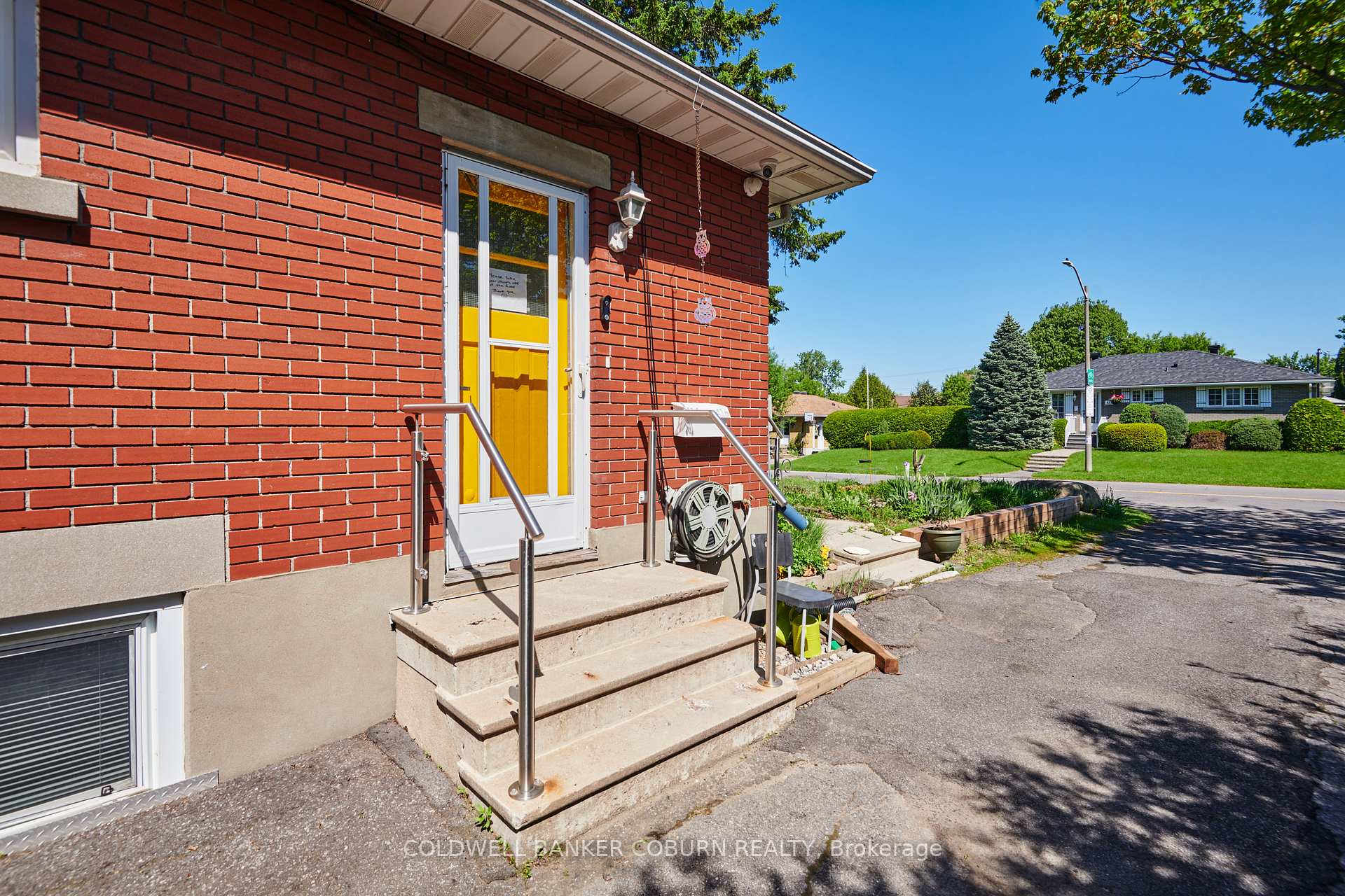 Photo 19 of 414 - 416 Presland Road, Ottawa, Overbrook/Castle Heights — HOMEH
