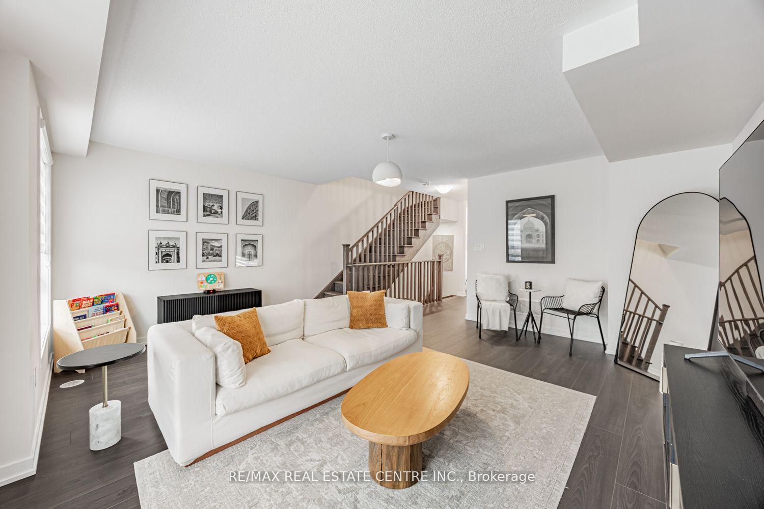 Photo 19 of 1310 Bradenton Path, Oshawa, Eastdale — HOMEH