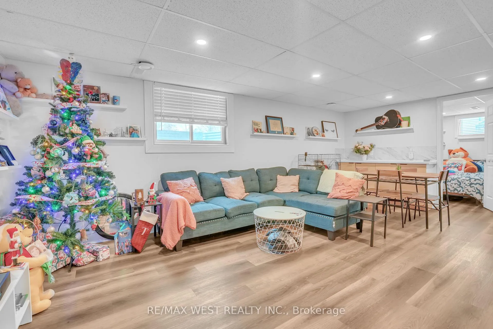 Photo 6 of 408 Couchiching Point Road, Orillia — HOMEH