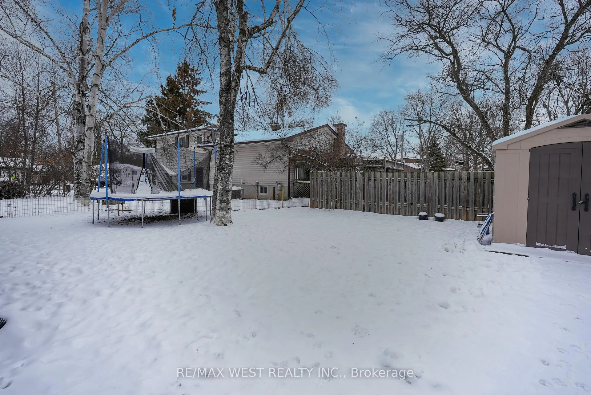 Photo 8 of 408 Couchiching Point Road, Orillia — HOMEH