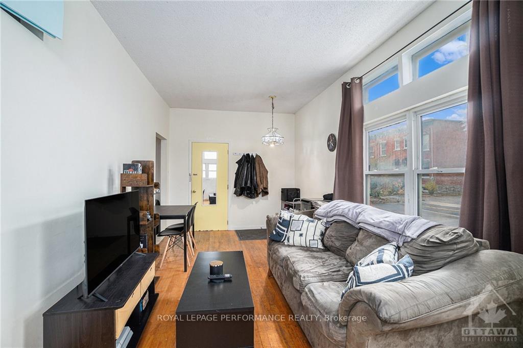 Photo 4 of 243 Percy Street, Ottawa, Ottawa Centre — HOMEH