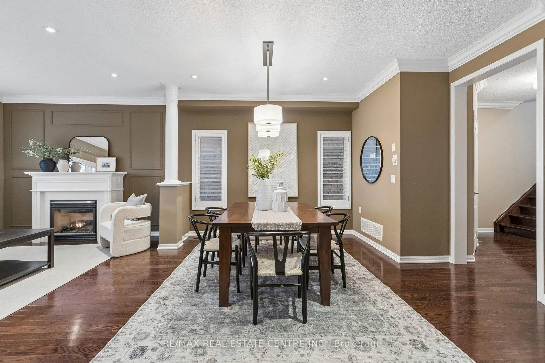 Photo 5 of 700 Caldwell Crescent, Milton, Beaty — HOMEH