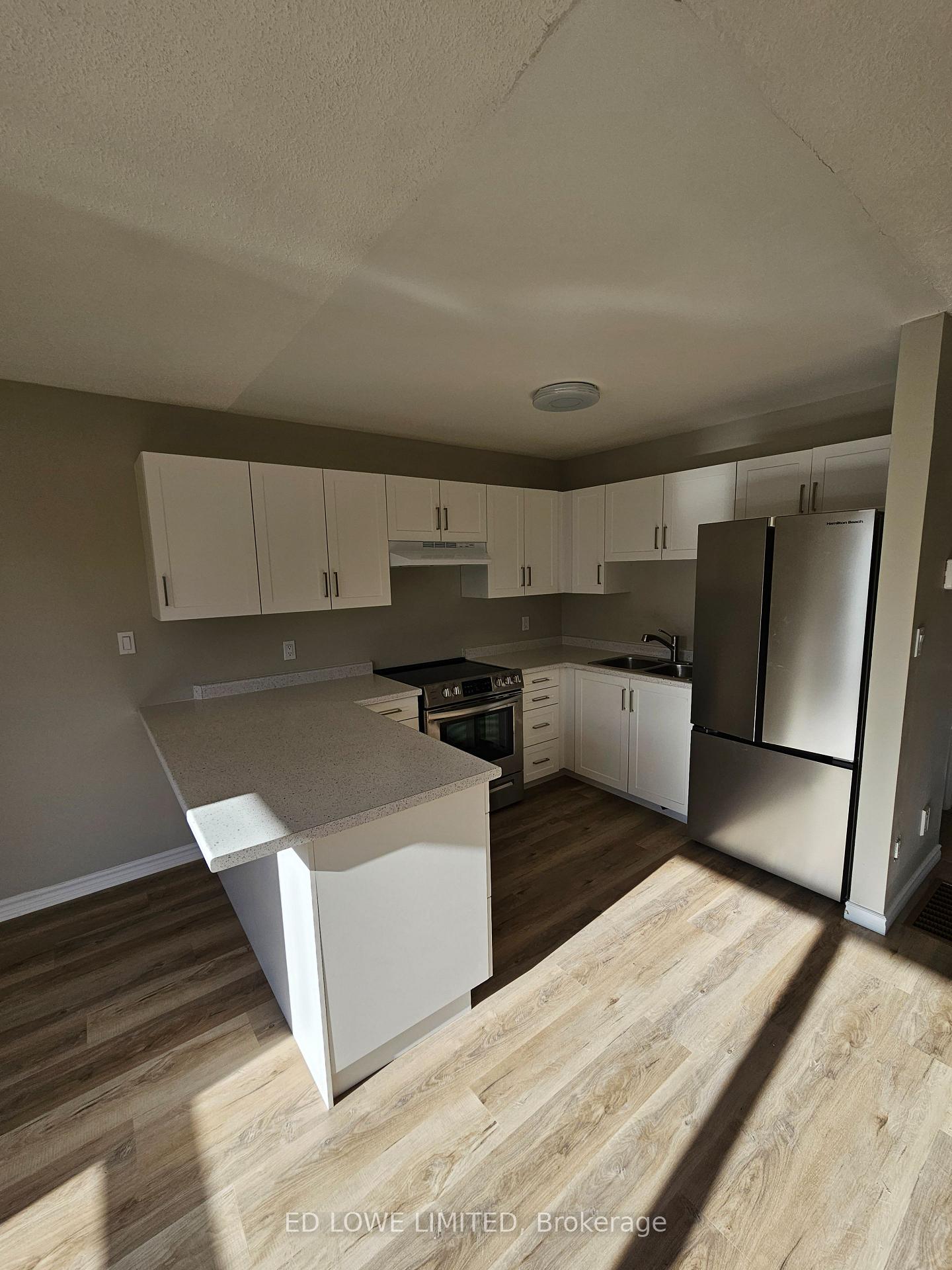 Photo 2 of Unit 6, 206 Barrie Road, Orillia — HOMEH
