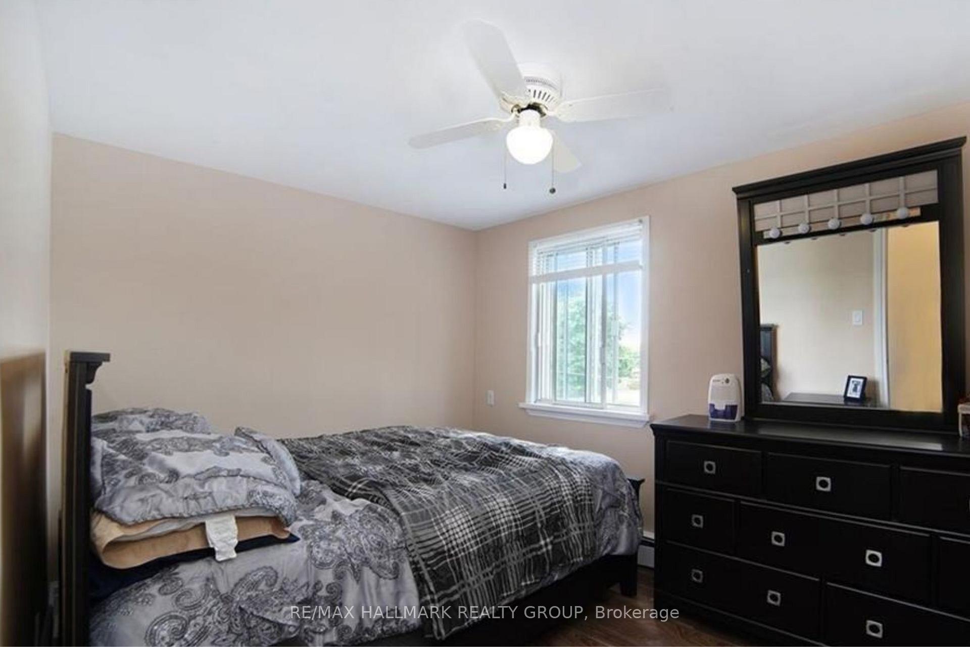 Photo 9 of 515 Guy Street, Ottawa, Overbrook/Castle Heights — HOMEH