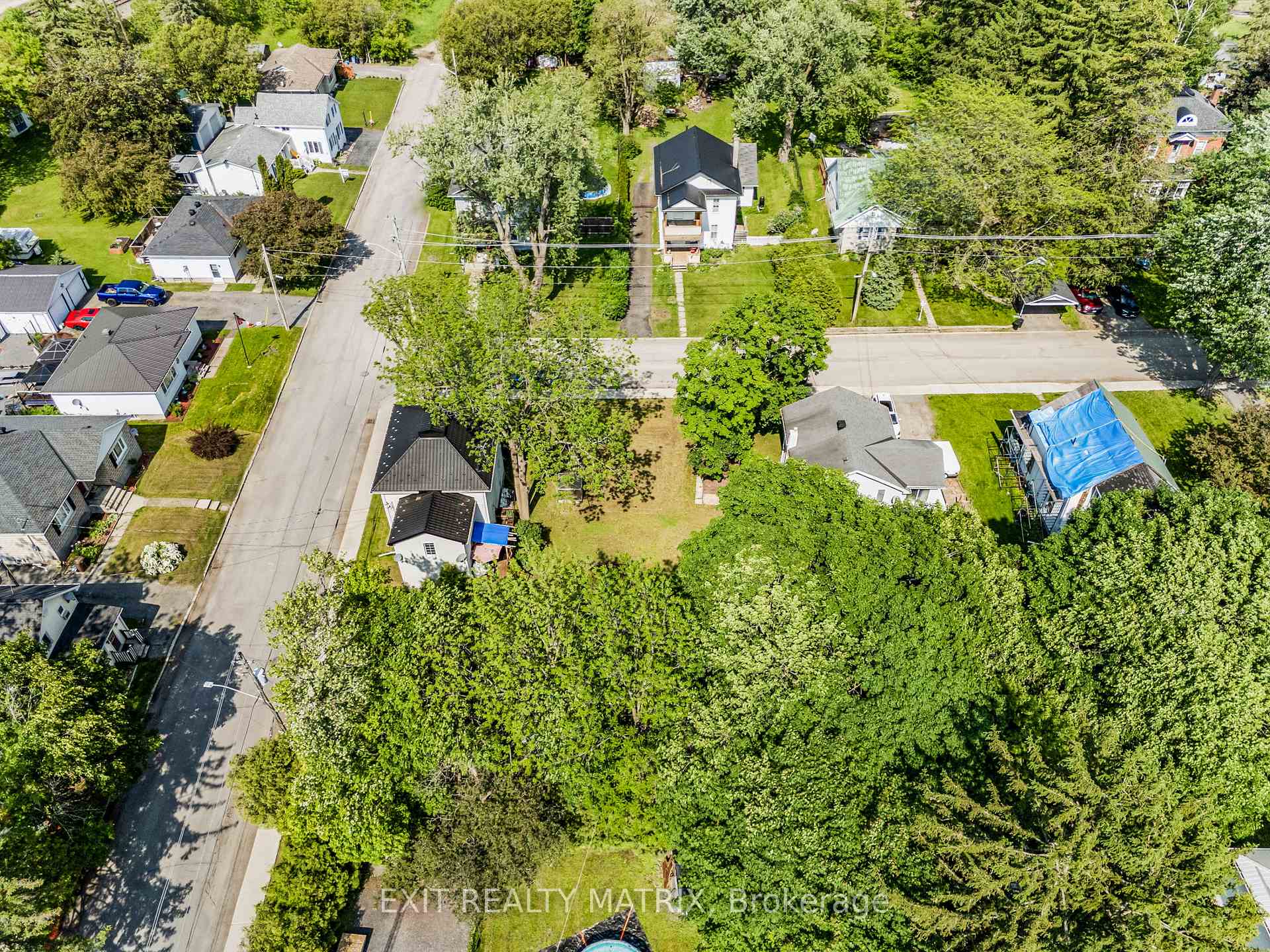 Photo 31 of 98 Albert Street, North Dundas, Chesterville — HOMEH