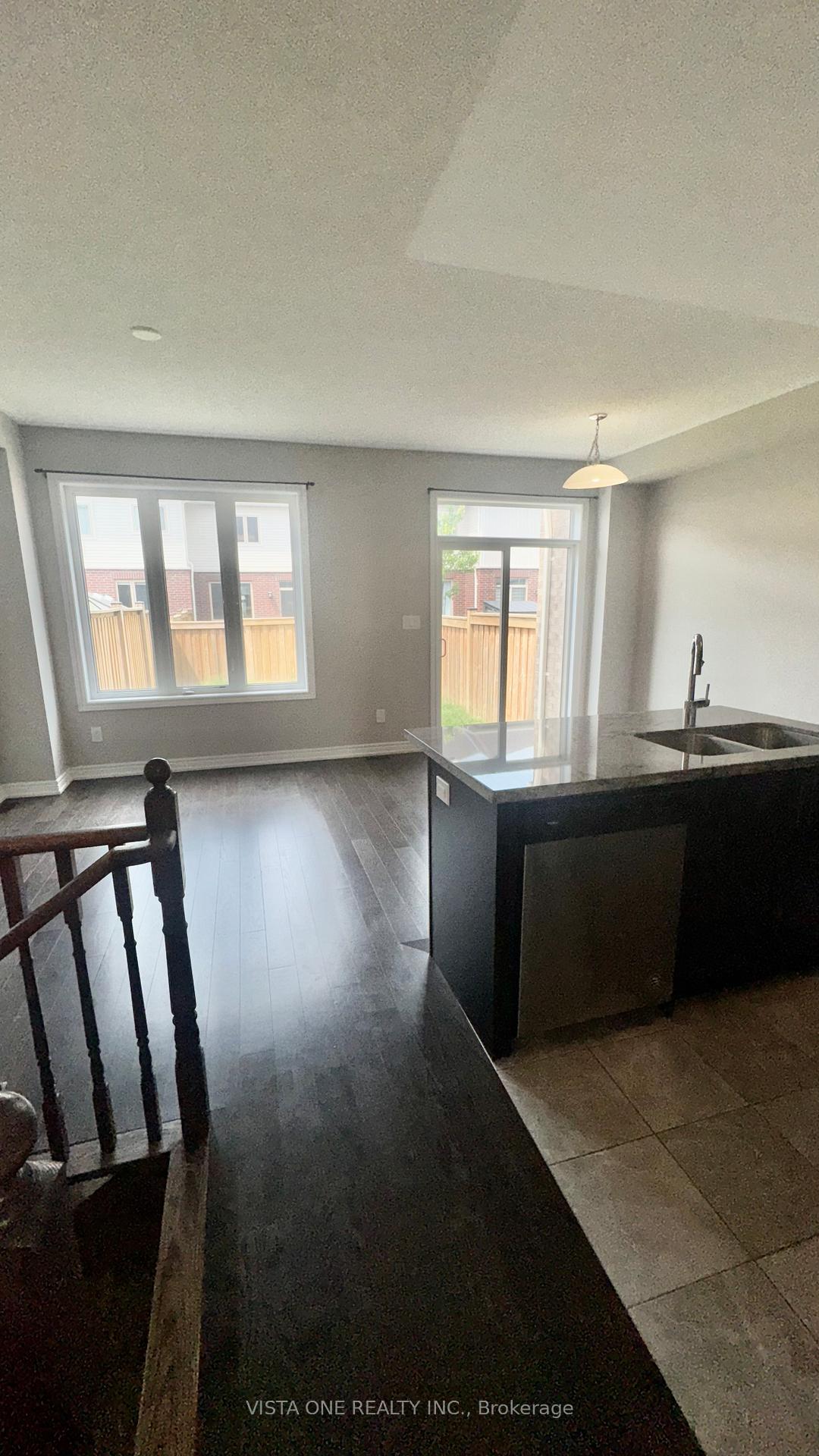 Photo 5 of 34 Clifford Crescent, New Tecumseth, Tottenham — HOMEH