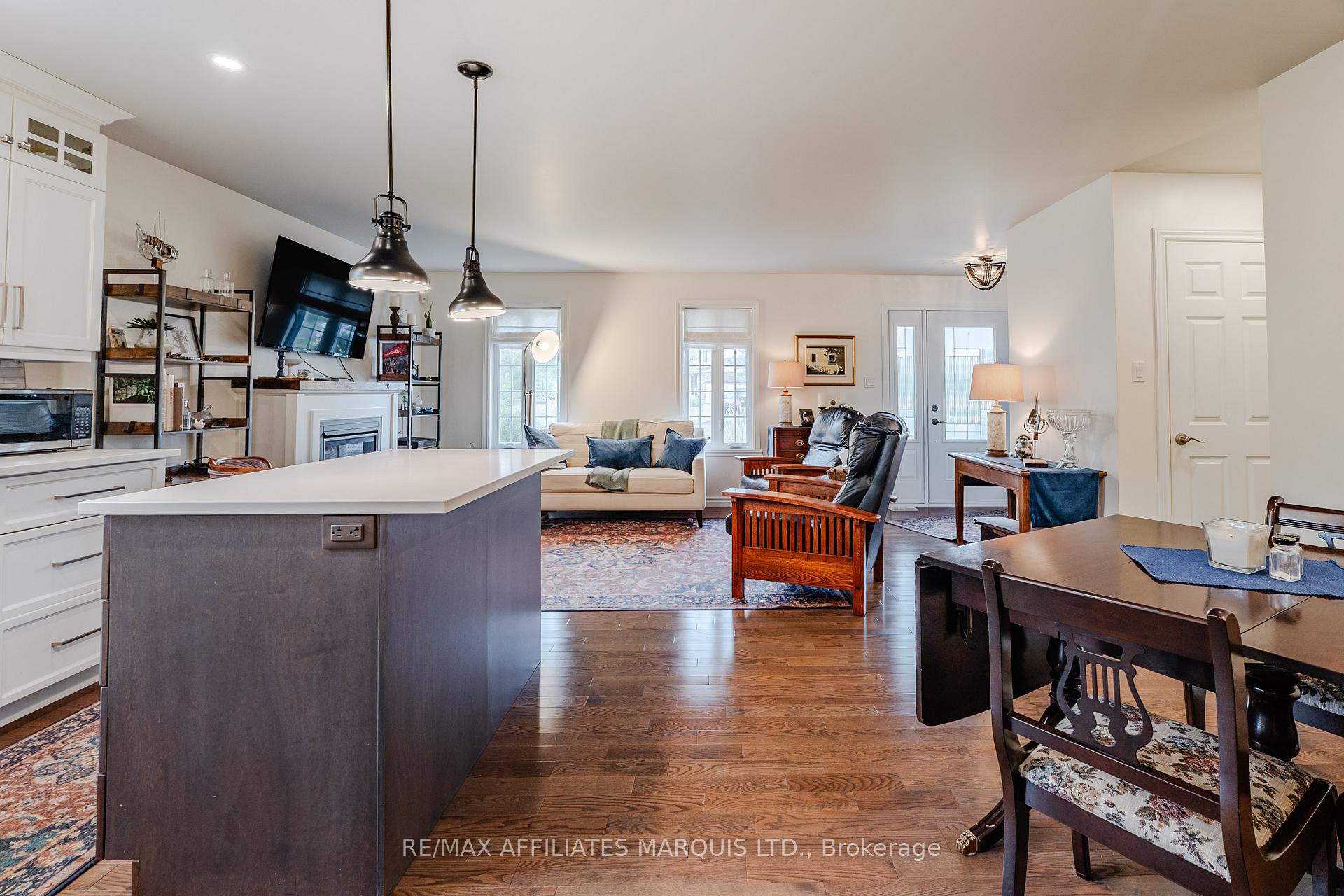 Photo 12 of 100 Front Street E, North Glengarry, Alexandria — HOMEH