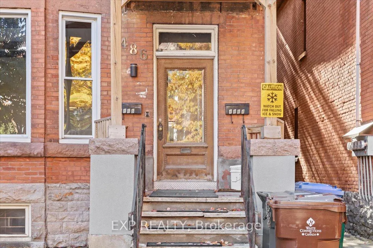 Photo 2 of Unit B, 486 Gilmour Street, Ottawa, Ottawa Centre — HOMEH