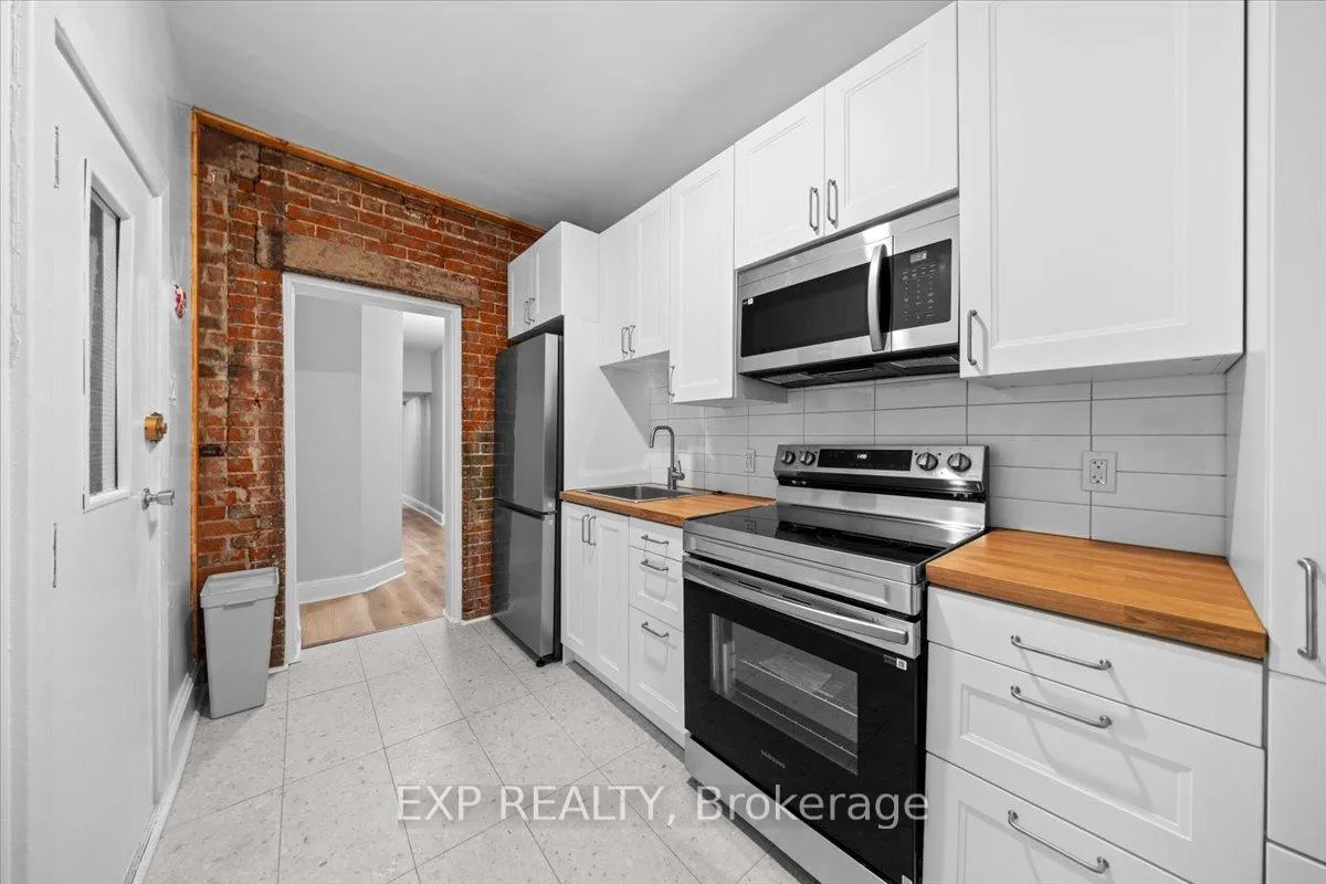 Photo 9 of Unit B, 486 Gilmour Street, Ottawa, Ottawa Centre — HOMEH