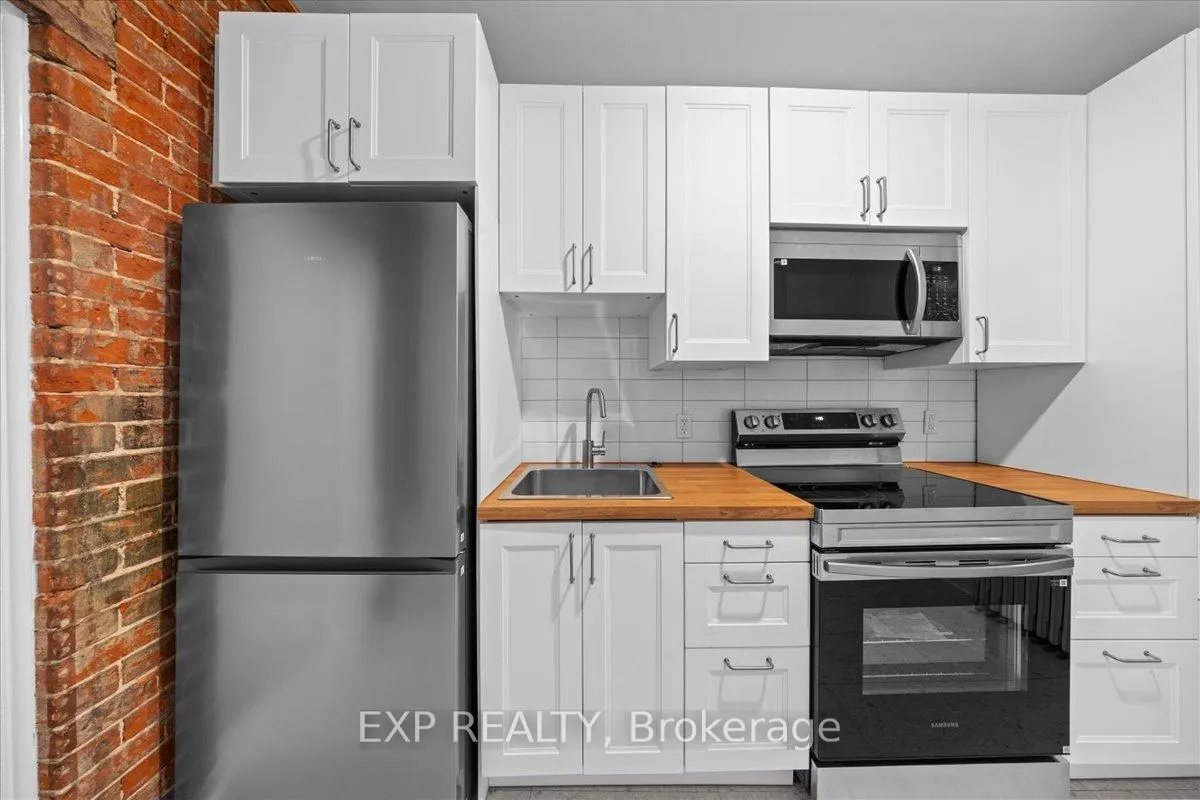 Photo 10 of Unit B, 486 Gilmour Street, Ottawa, Ottawa Centre — HOMEH