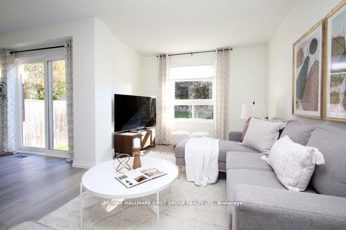 Photo 4 of 609 Coldstream Drive, Oshawa, Samac — HOMEH