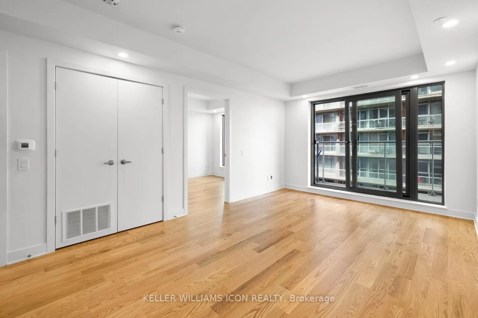 Photo 6 of Unit 1405, 180 George Street, Ottawa, Lower Town/Byward Market — HOMEH