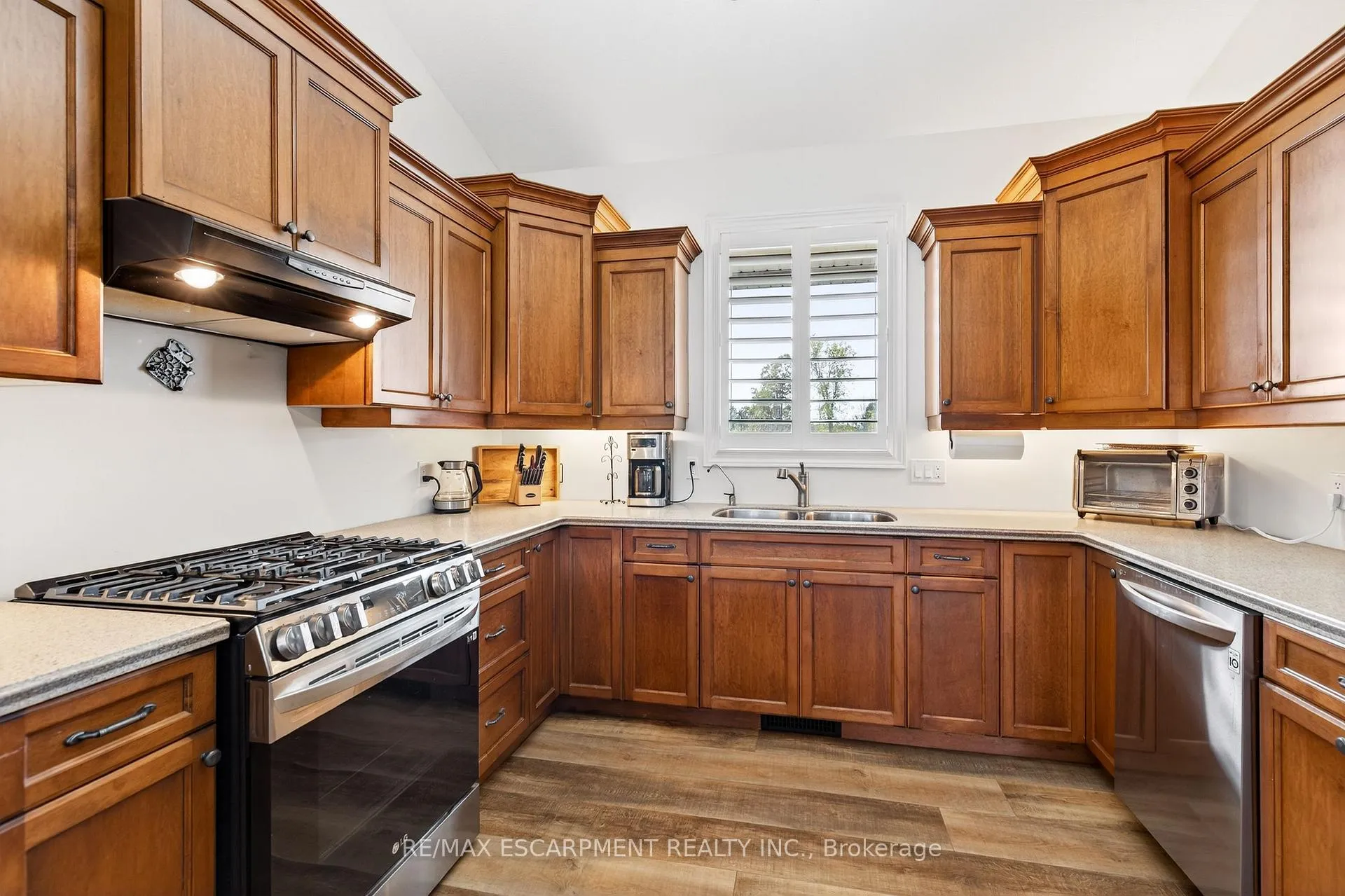 Photo 17 of 849 River Road, Pelham, Fenwick — HOMEH