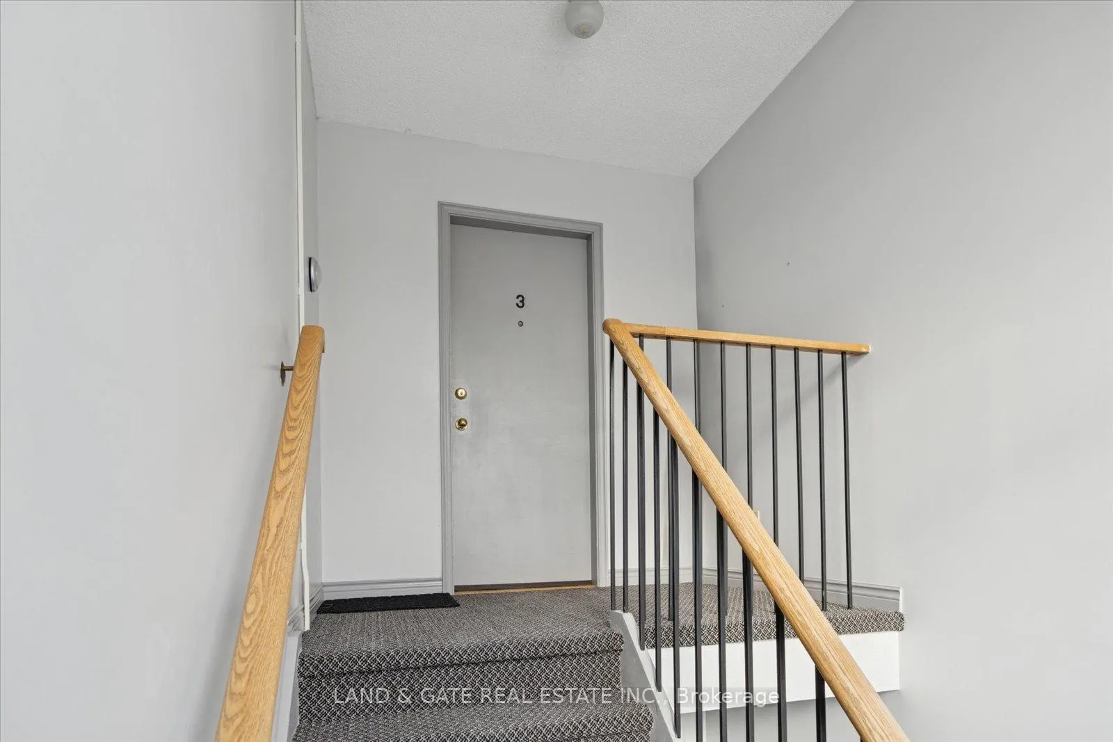 Photo 2 of Unit #3, 314 Hillside Avenue, Oshawa, Vanier — HOMEH