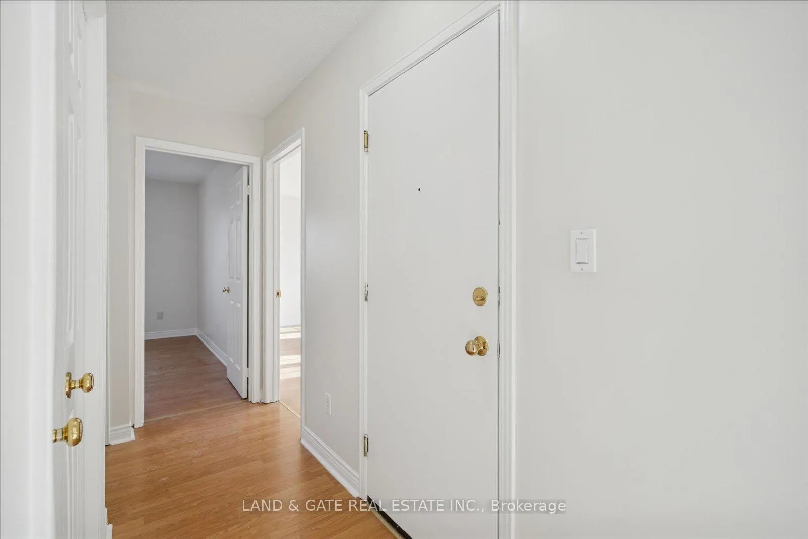 Photo 3 of Unit #3, 314 Hillside Avenue, Oshawa, Vanier — HOMEH