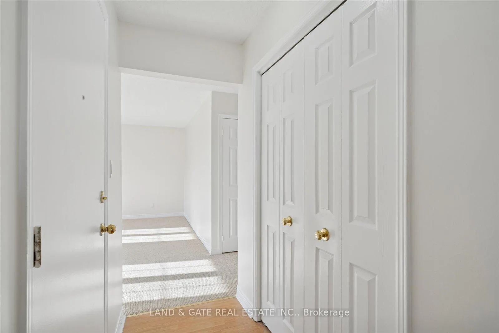 Photo 4 of Unit #3, 314 Hillside Avenue, Oshawa, Vanier — HOMEH