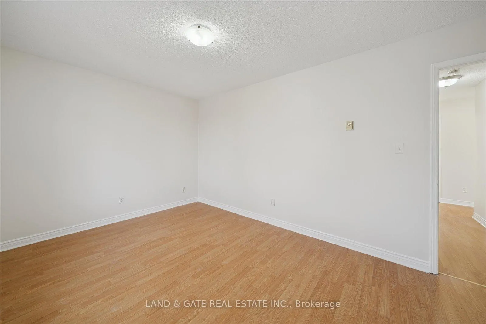 Photo 28 of Unit #3, 314 Hillside Avenue, Oshawa, Vanier — HOMEH