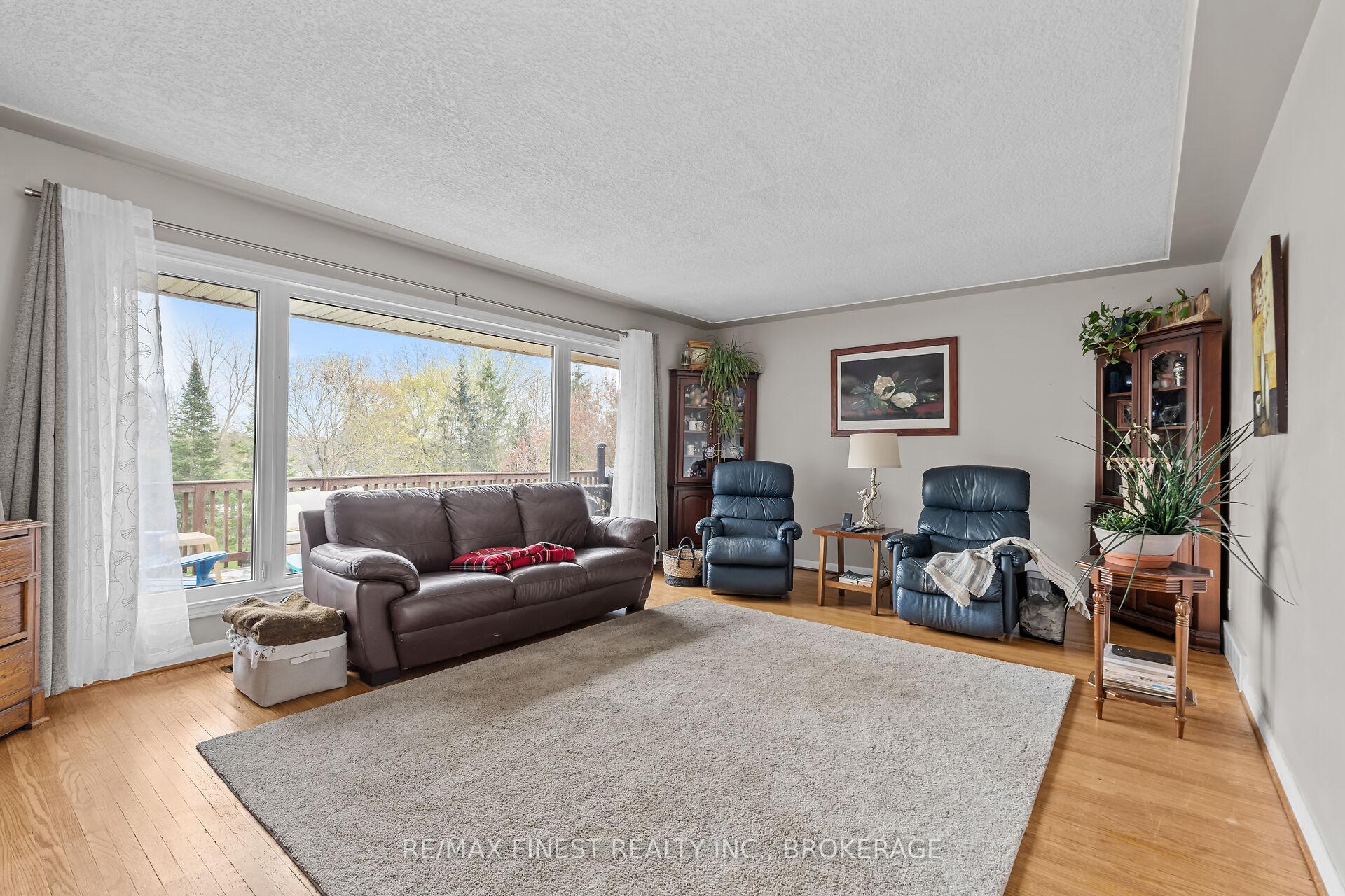 Photo 4 of 440 Southwood Drive, Kingston, South of Taylor-Kidd Blvd — HOMEH