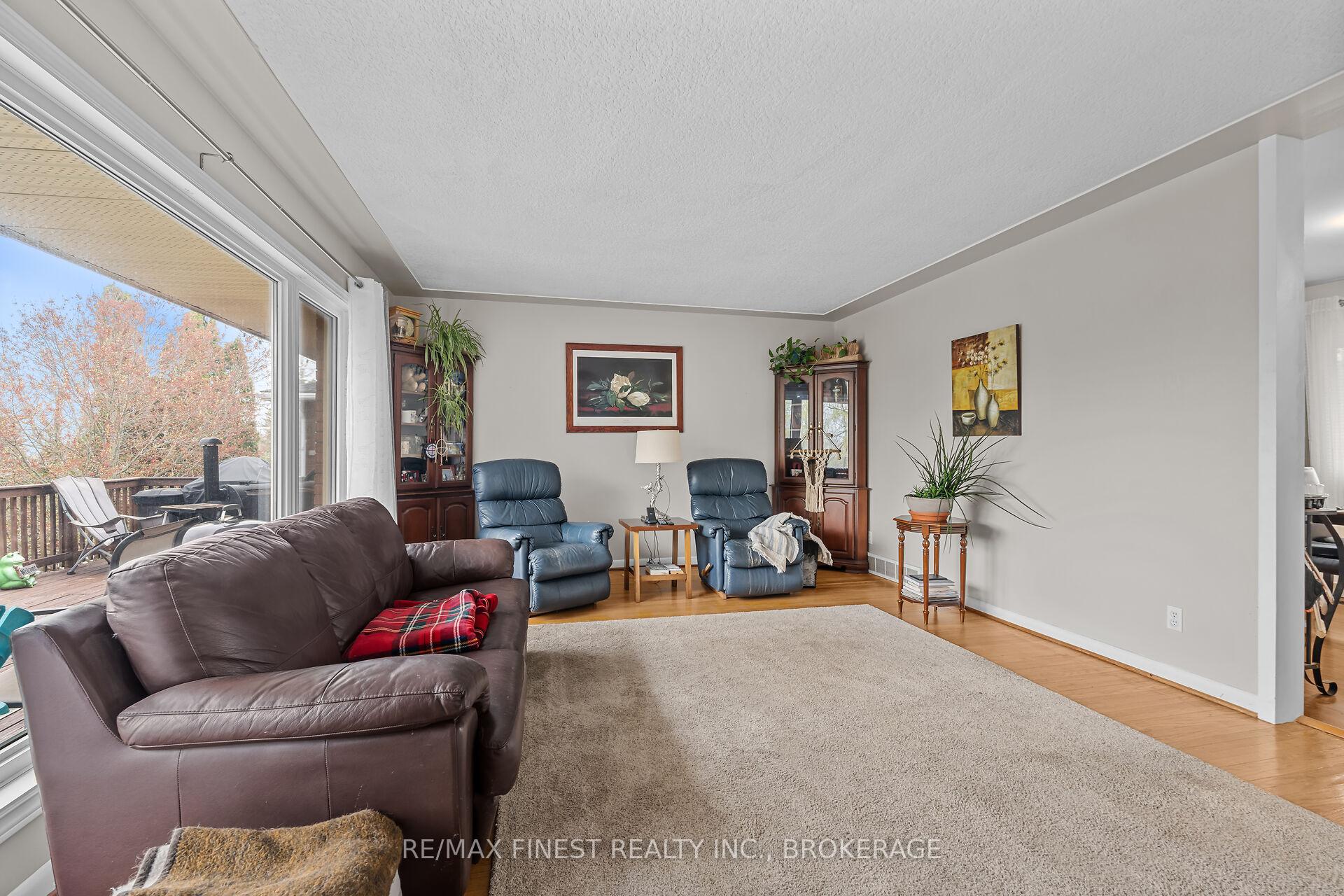 Photo 5 of 440 Southwood Drive, Kingston, South of Taylor-Kidd Blvd — HOMEH