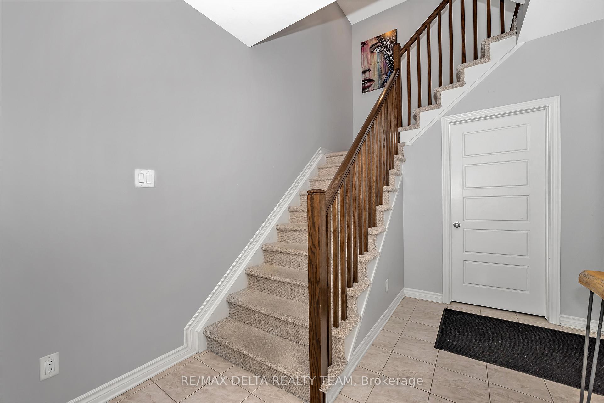 Photo 9 of 616 Chaperal Private, Ottawa, Avalon West — HOMEH