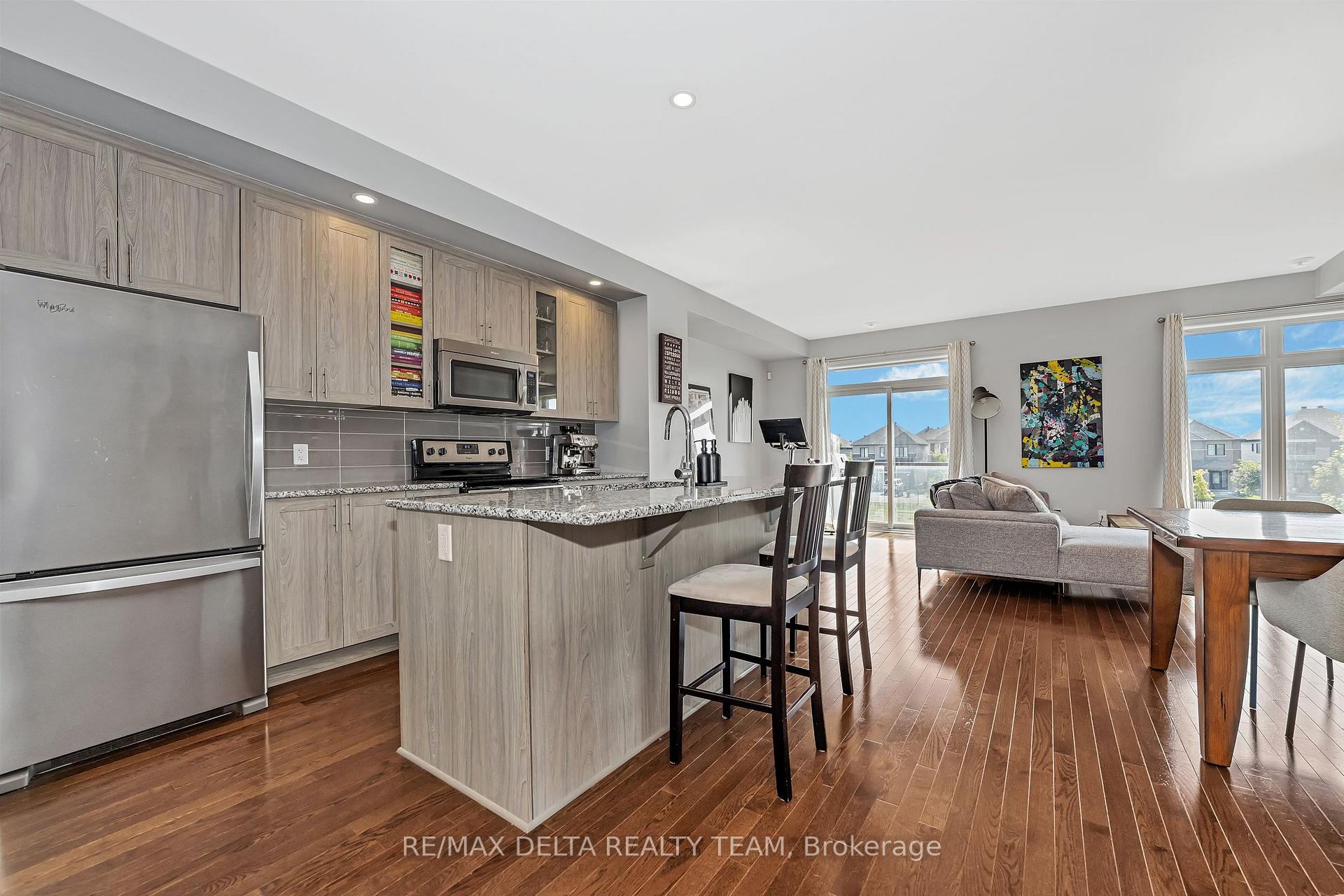 Photo 10 of 616 Chaperal Private, Ottawa, Avalon West — HOMEH