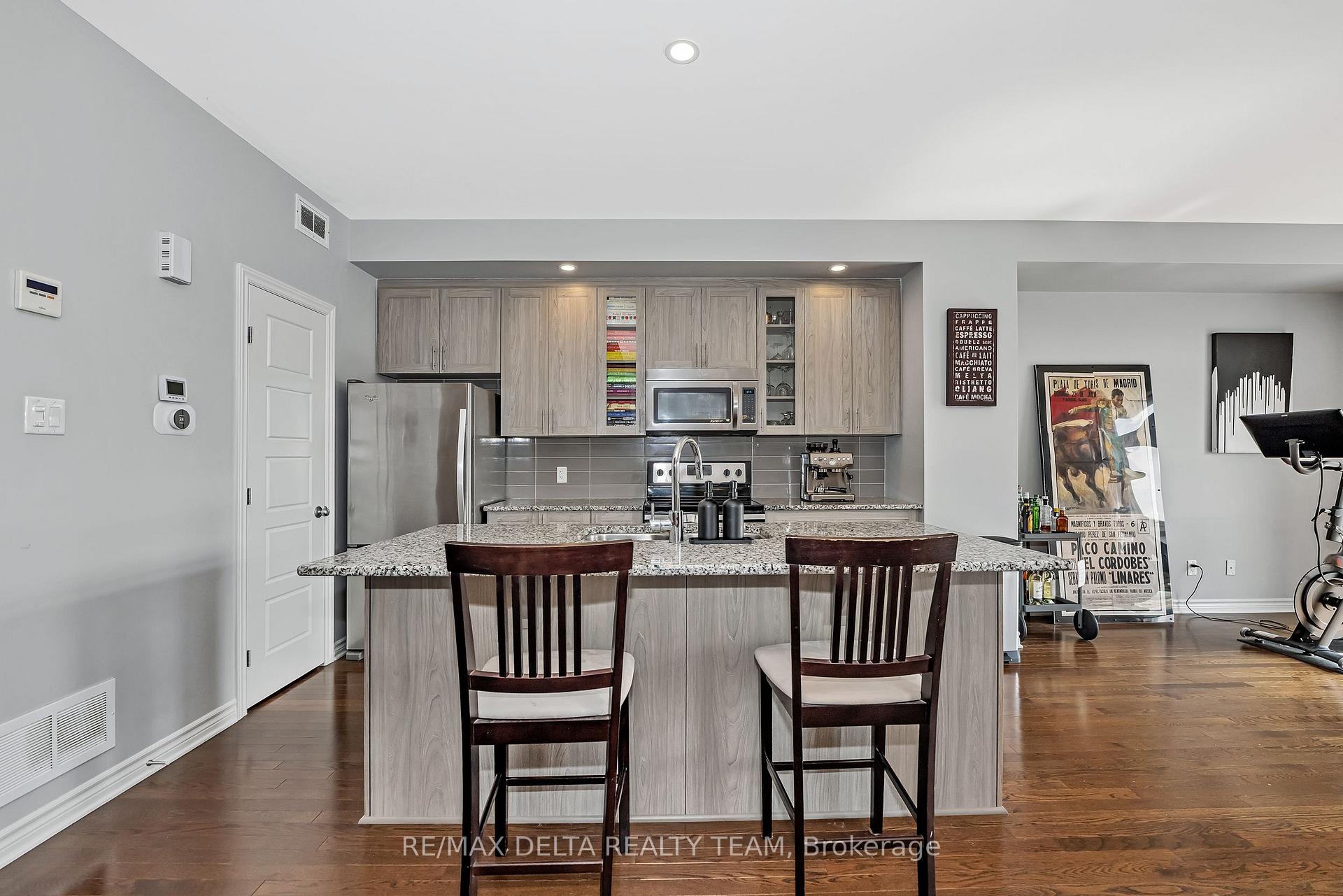Photo 11 of 616 Chaperal Private, Ottawa, Avalon West — HOMEH